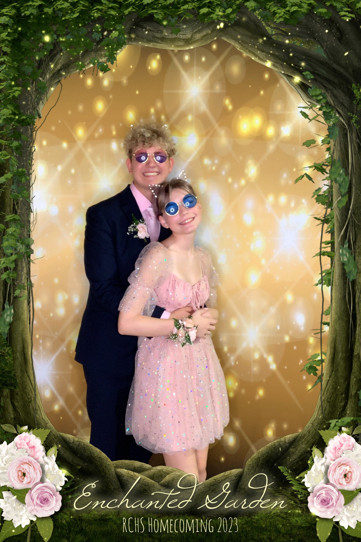 RCHS HOCO 2023 - ENCHANTED GARDEN | View more photos from the event at gallery.rckapturedmemories.com/u/RCKapturedMemories/RCHS-HOCO-2023-ENCHANTED-GARDEN