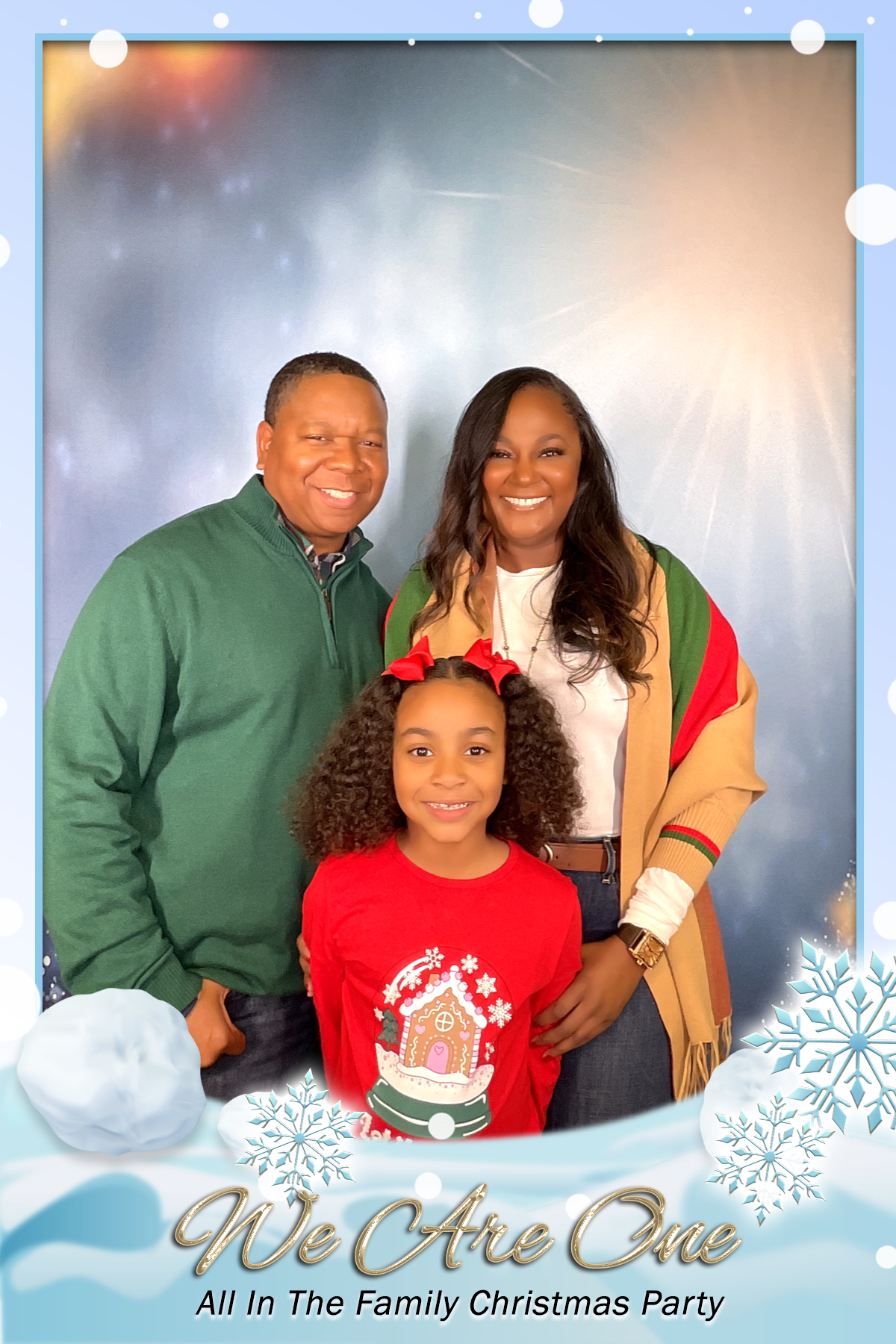 WE ARE ONE:  ALL IN THE FAMILY CHRISTMAS PARTY | View more photos from the event at gallery.rckapturedmemories.com/u/RCKapturedMemories/WE-ARE-ONE-ALL-IN-THE-FAMILY-CHRISTMAS-PARTY