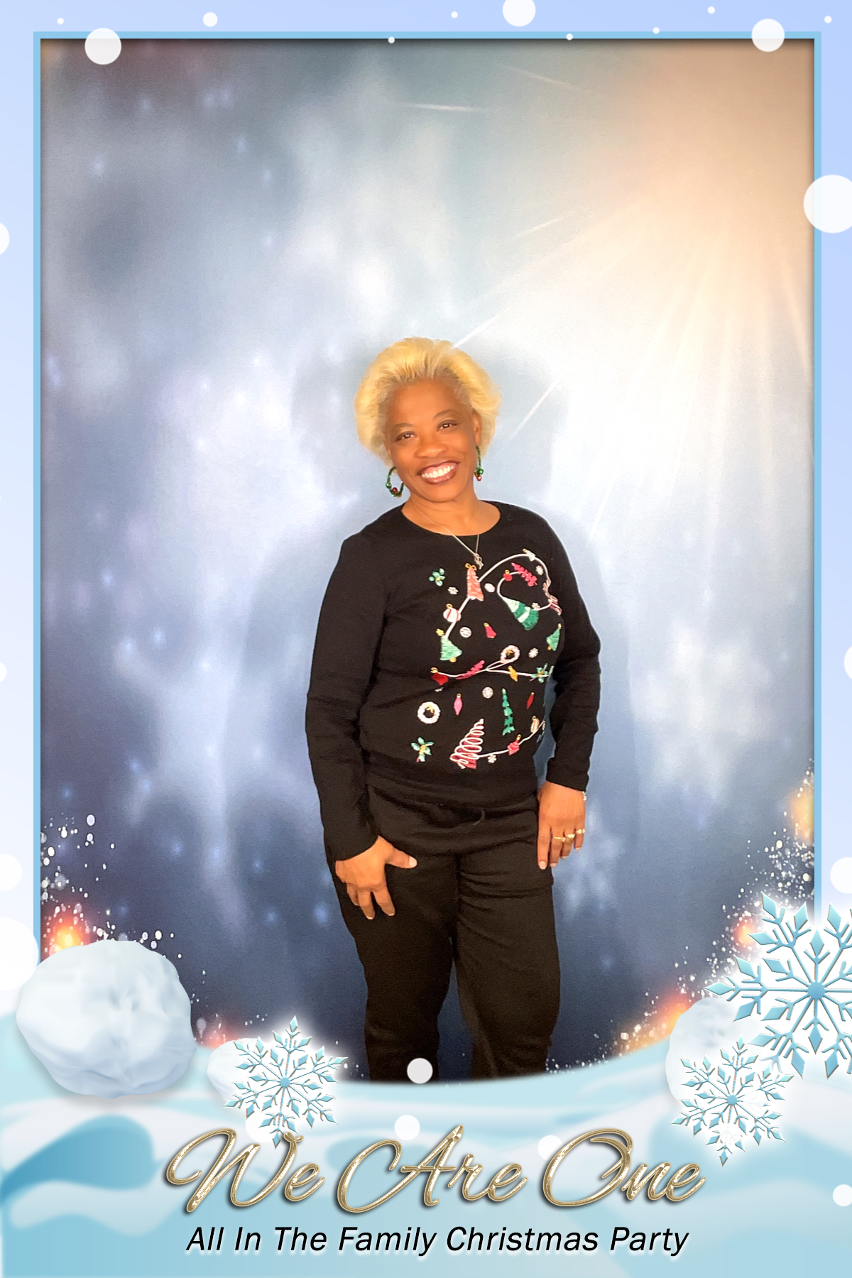 WE ARE ONE:  ALL IN THE FAMILY CHRISTMAS PARTY | View more photos from the event at gallery.rckapturedmemories.com/u/RCKapturedMemories/WE-ARE-ONE-ALL-IN-THE-FAMILY-CHRISTMAS-PARTY