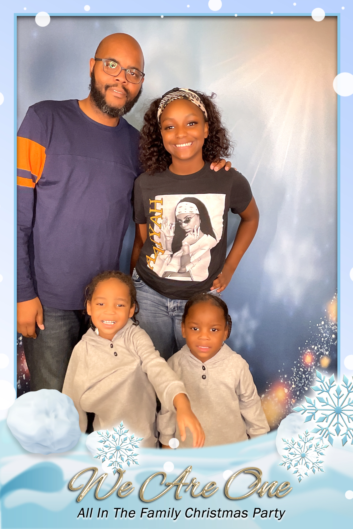 WE ARE ONE:  ALL IN THE FAMILY CHRISTMAS PARTY | View more photos from the event at gallery.rckapturedmemories.com/u/RCKapturedMemories/WE-ARE-ONE-ALL-IN-THE-FAMILY-CHRISTMAS-PARTY