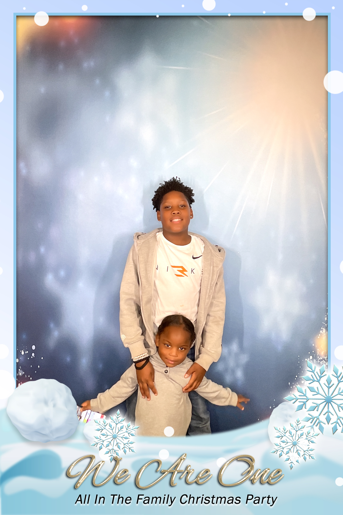 WE ARE ONE:  ALL IN THE FAMILY CHRISTMAS PARTY | View more photos from the event at gallery.rckapturedmemories.com/u/RCKapturedMemories/WE-ARE-ONE-ALL-IN-THE-FAMILY-CHRISTMAS-PARTY