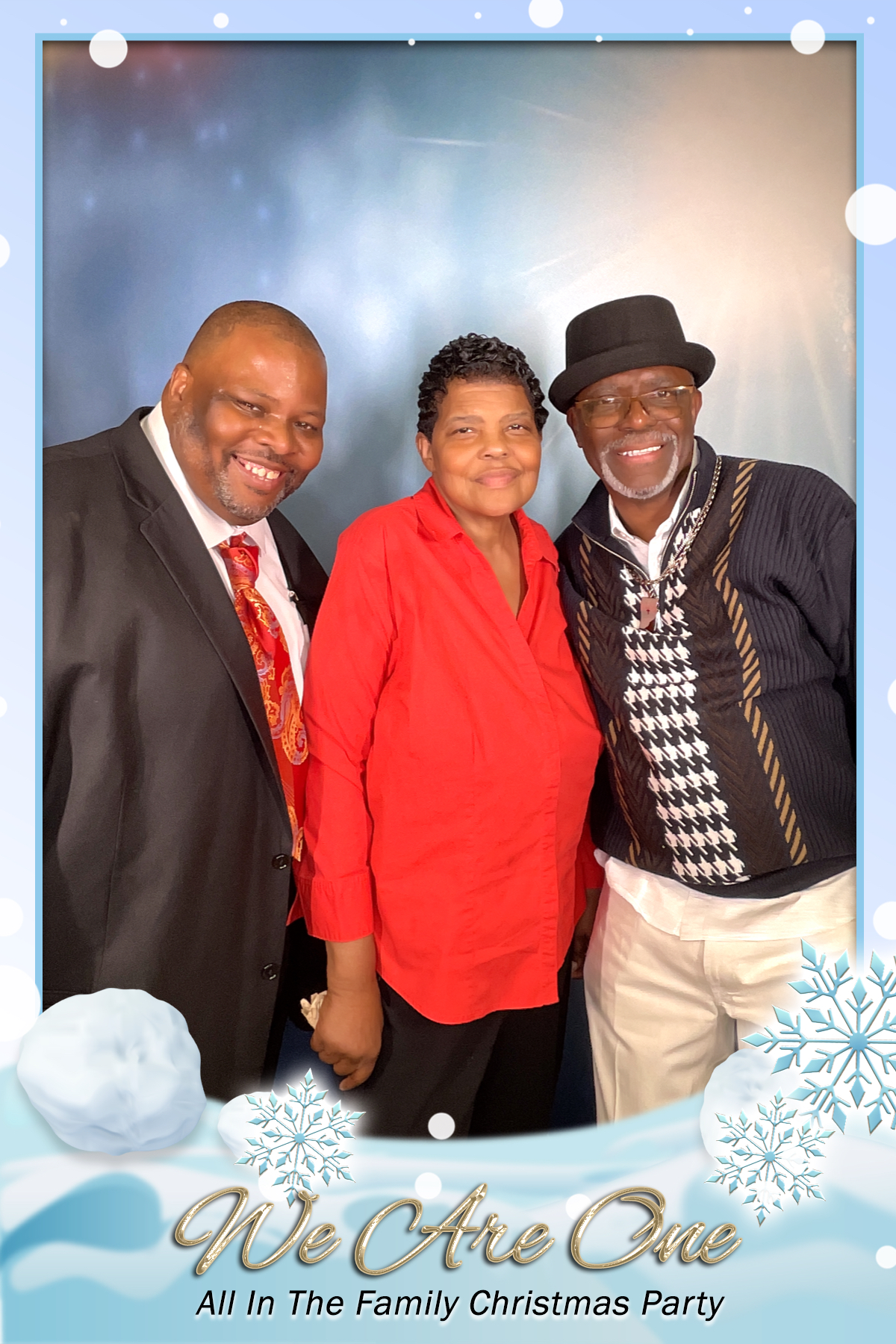 WE ARE ONE:  ALL IN THE FAMILY CHRISTMAS PARTY | View more photos from the event at gallery.rckapturedmemories.com/u/RCKapturedMemories/WE-ARE-ONE-ALL-IN-THE-FAMILY-CHRISTMAS-PARTY