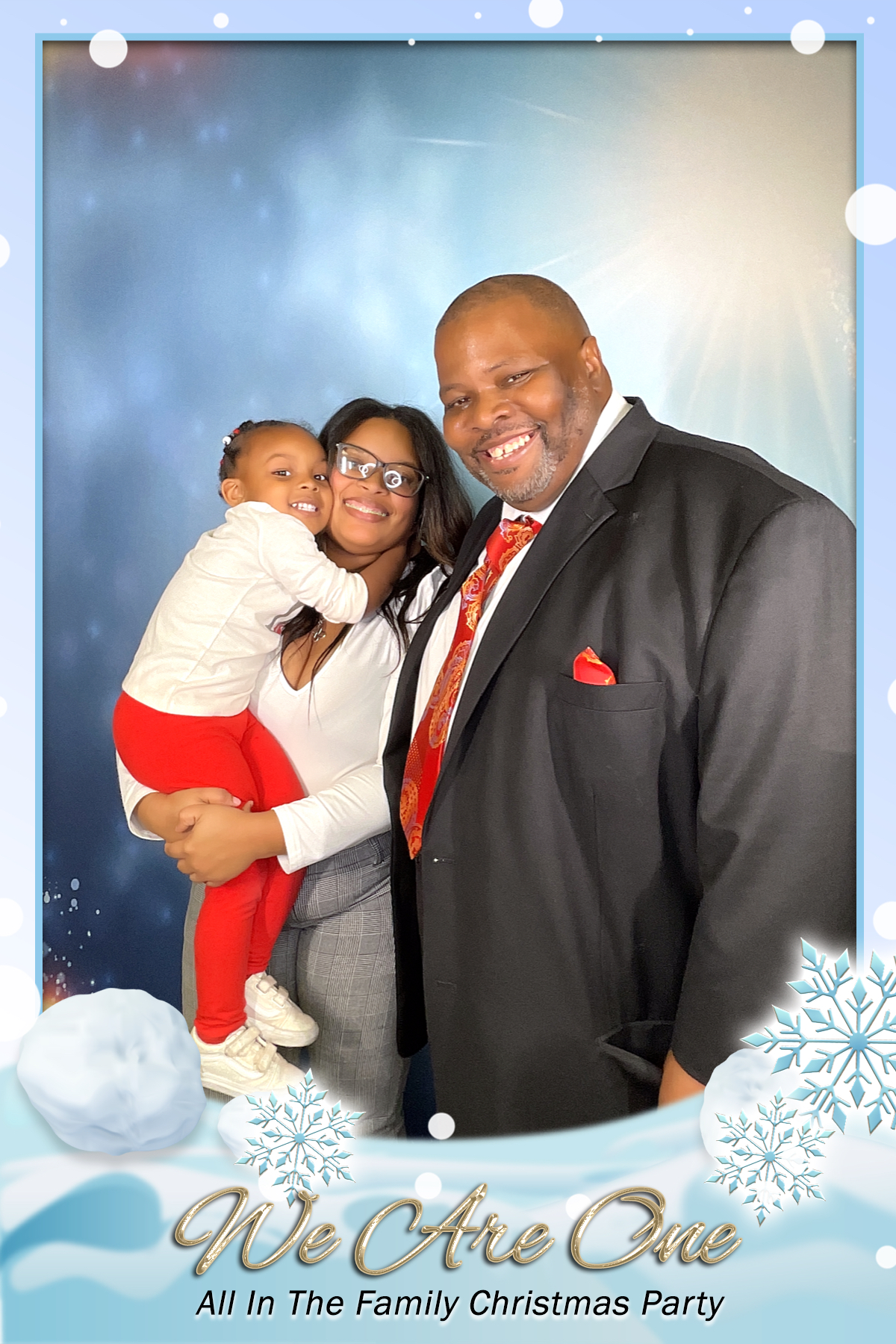 WE ARE ONE:  ALL IN THE FAMILY CHRISTMAS PARTY | View more photos from the event at gallery.rckapturedmemories.com/u/RCKapturedMemories/WE-ARE-ONE-ALL-IN-THE-FAMILY-CHRISTMAS-PARTY