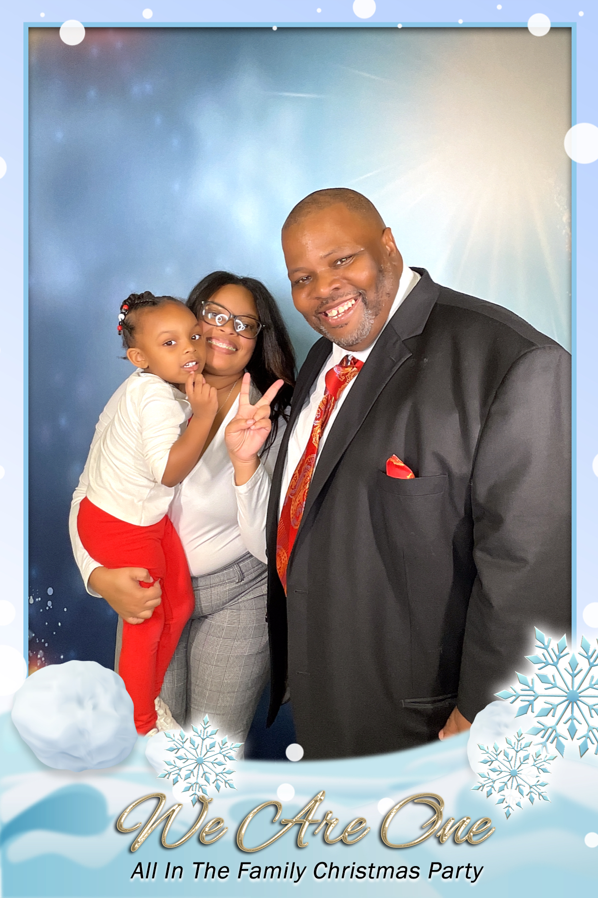 WE ARE ONE:  ALL IN THE FAMILY CHRISTMAS PARTY | View more photos from the event at gallery.rckapturedmemories.com/u/RCKapturedMemories/WE-ARE-ONE-ALL-IN-THE-FAMILY-CHRISTMAS-PARTY