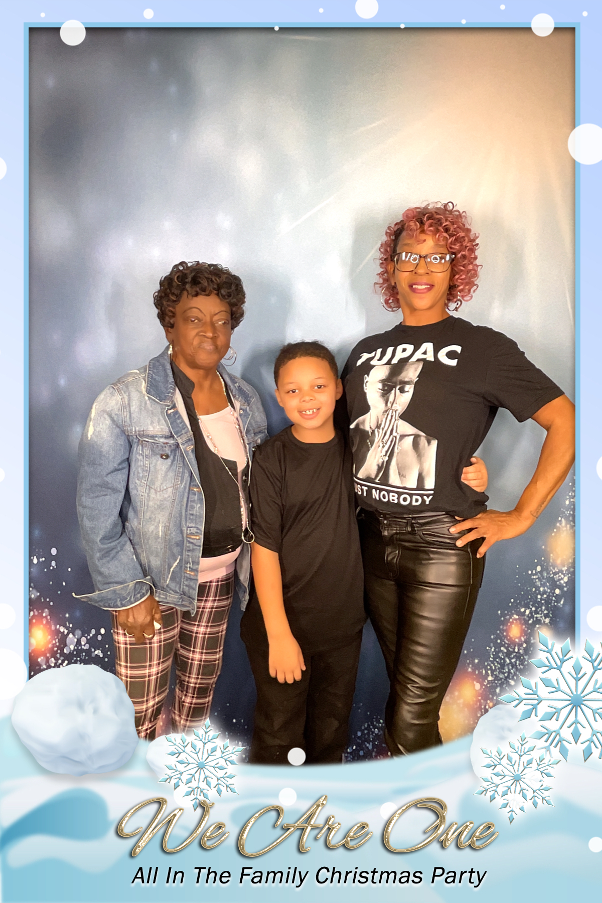 WE ARE ONE:  ALL IN THE FAMILY CHRISTMAS PARTY | View more photos from the event at gallery.rckapturedmemories.com/u/RCKapturedMemories/WE-ARE-ONE-ALL-IN-THE-FAMILY-CHRISTMAS-PARTY