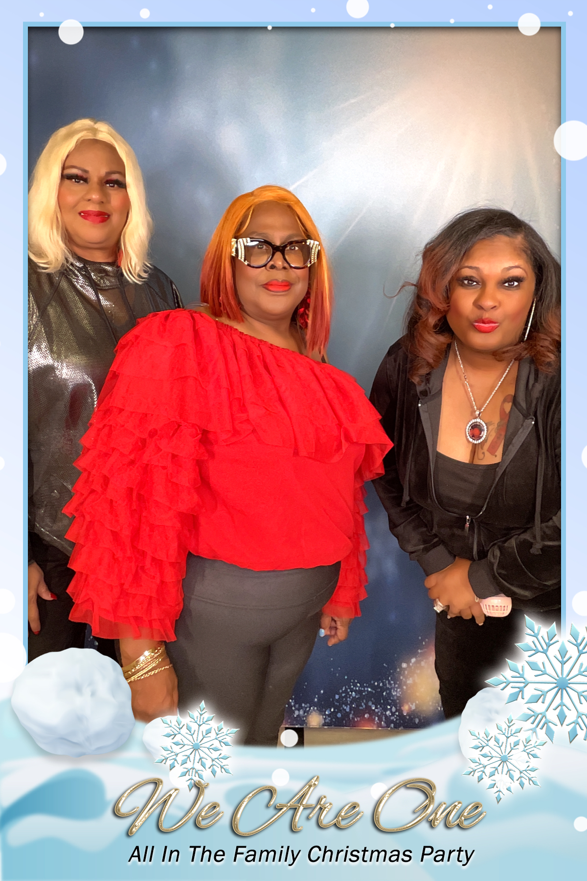 WE ARE ONE:  ALL IN THE FAMILY CHRISTMAS PARTY | View more photos from the event at gallery.rckapturedmemories.com/u/RCKapturedMemories/WE-ARE-ONE-ALL-IN-THE-FAMILY-CHRISTMAS-PARTY