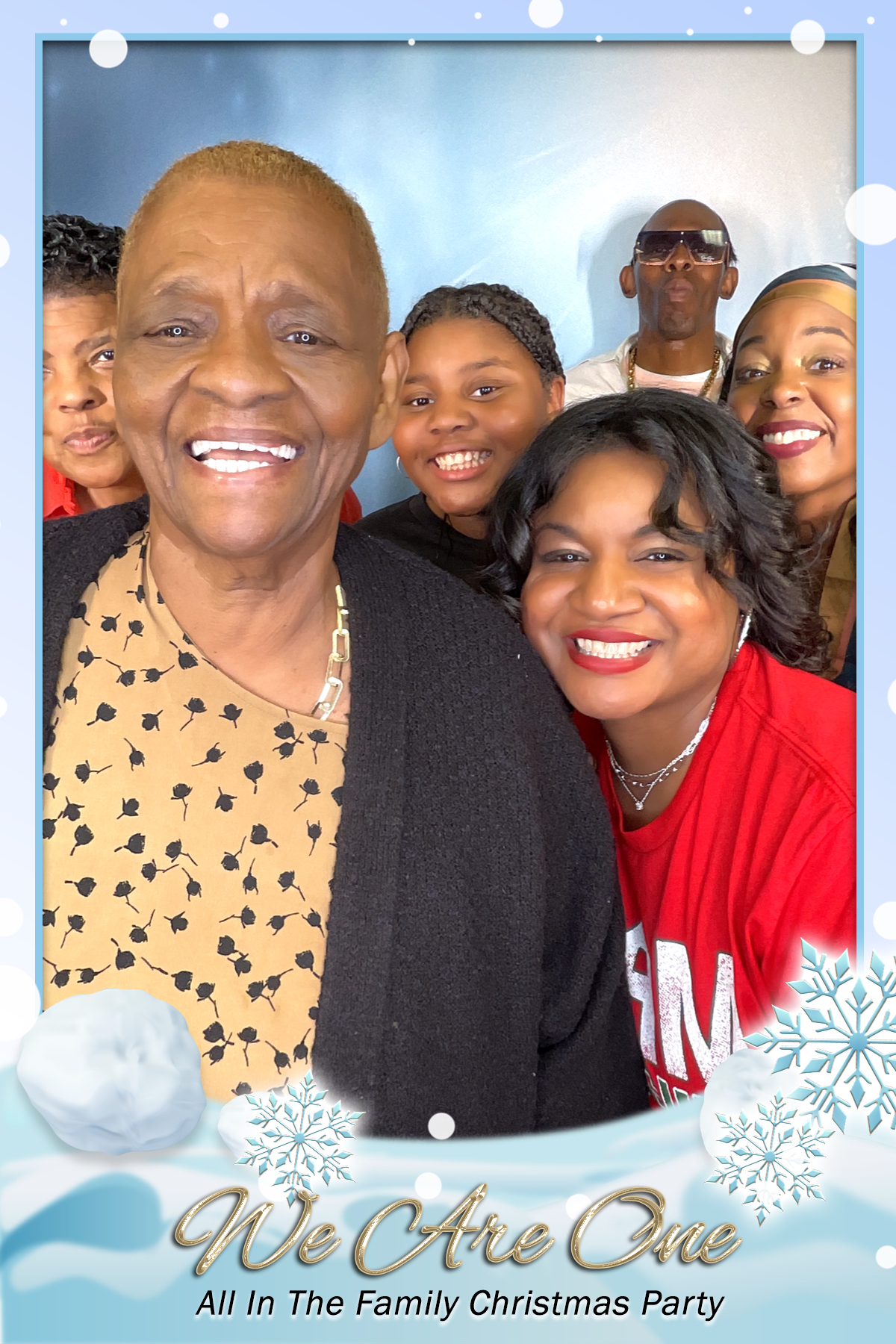 WE ARE ONE:  ALL IN THE FAMILY CHRISTMAS PARTY | View more photos from the event at gallery.rckapturedmemories.com/u/RCKapturedMemories/WE-ARE-ONE-ALL-IN-THE-FAMILY-CHRISTMAS-PARTY