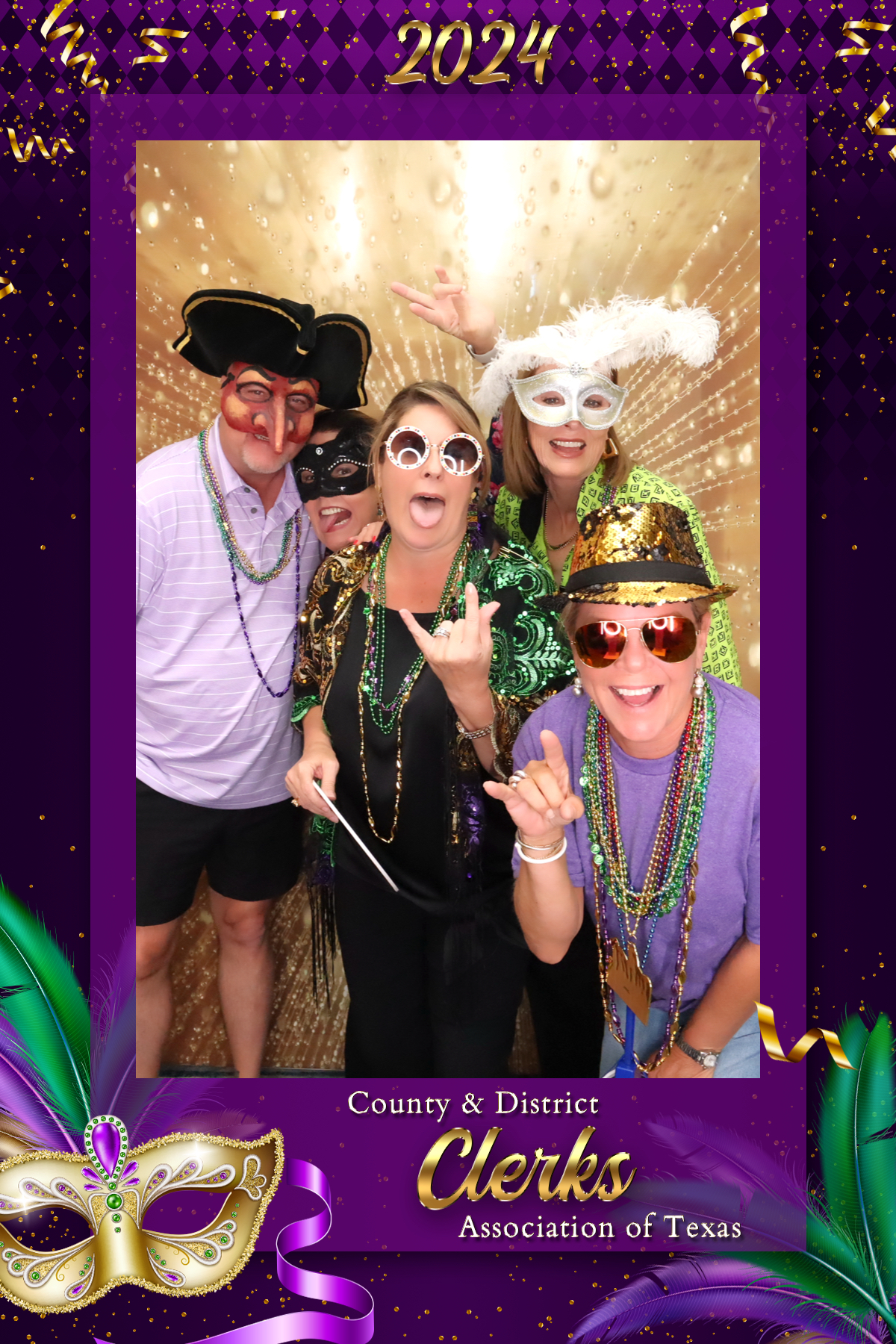 COUNTY & DISTRICT CLERKS MARDI GRAS BANQUET | View more photos from the event at gallery.rckapturedmemories.com/u/RCKapturedMemories/COUNTY-DISTRICT-CLERKS-MARDI-GRAS-BANQUET