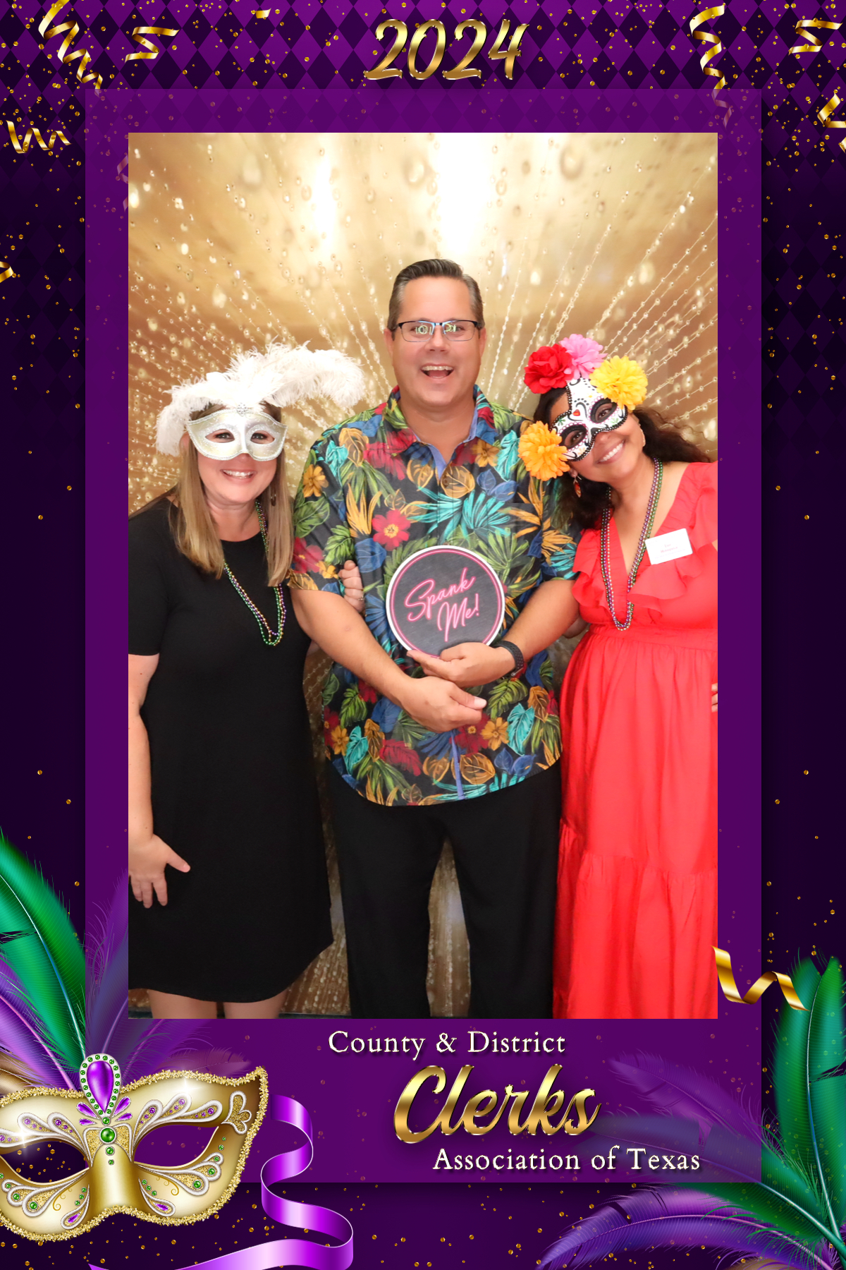 COUNTY & DISTRICT CLERKS MARDI GRAS BANQUET | View more photos from the event at gallery.rckapturedmemories.com/u/RCKapturedMemories/COUNTY-DISTRICT-CLERKS-MARDI-GRAS-BANQUET