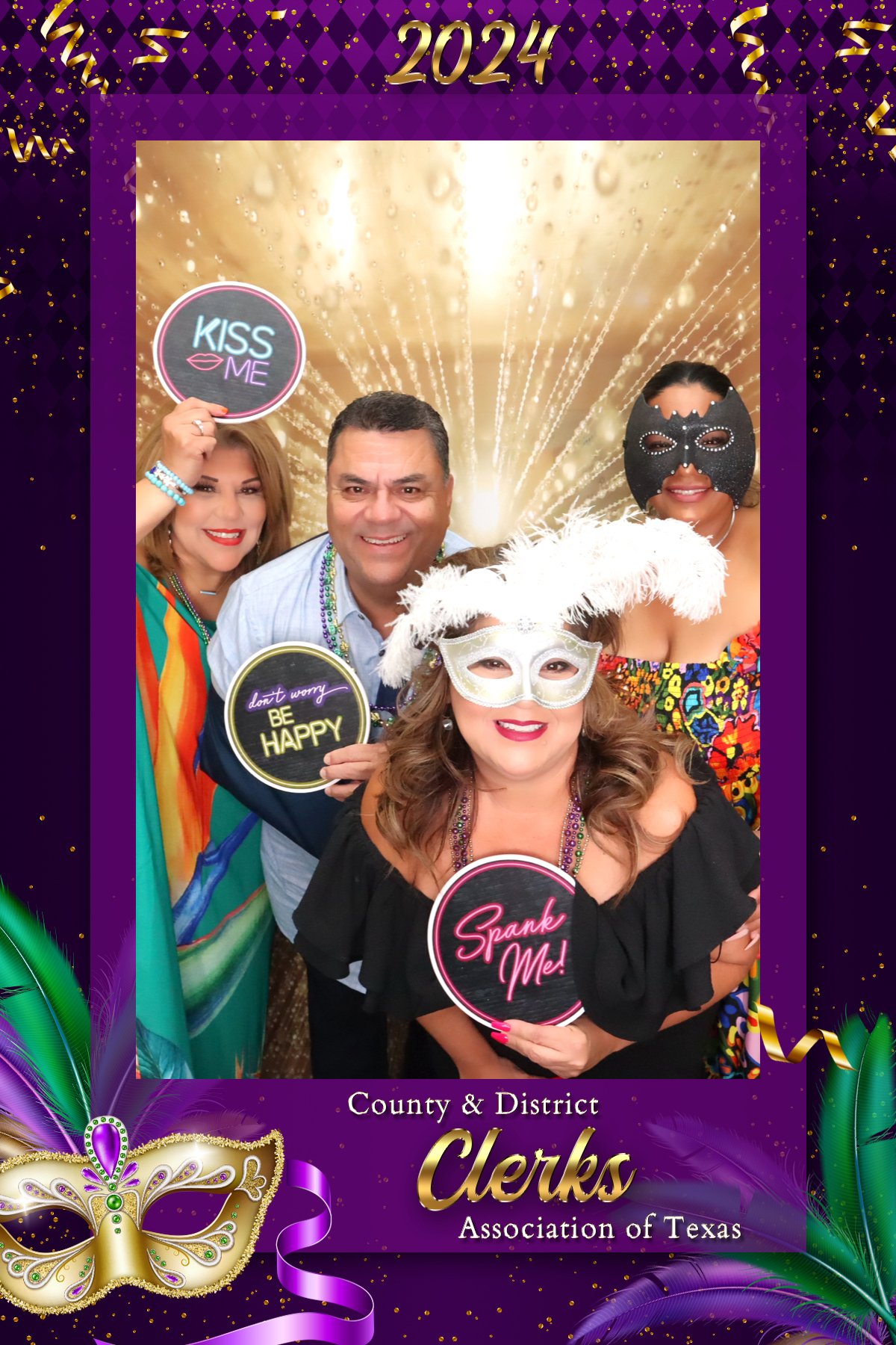 COUNTY & DISTRICT CLERKS MARDI GRAS BANQUET | View more photos from the event at gallery.rckapturedmemories.com/u/RCKapturedMemories/COUNTY-DISTRICT-CLERKS-MARDI-GRAS-BANQUET