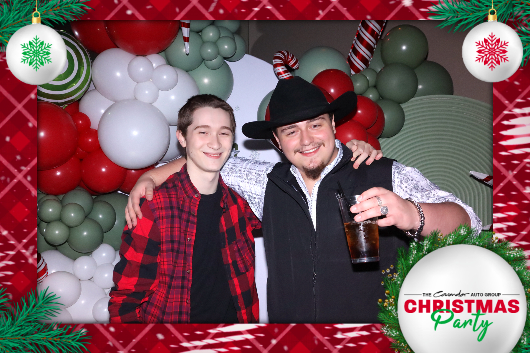 Cavender Nissan Christmas Party | View more photos from the event at gallery.rckapturedmemories.com/u/RCKapturedMemories/Cavender-Nissan-Christmas-Party-0