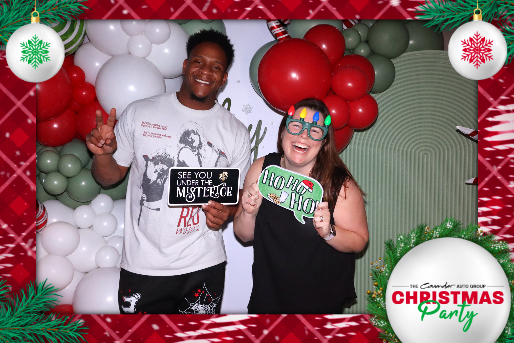 Cavender Nissan Christmas Party | View more photos from the event at gallery.rckapturedmemories.com/u/RCKapturedMemories/Cavender-Nissan-Christmas-Party-0