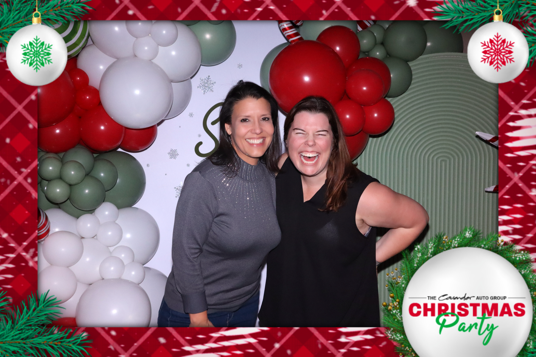Cavender Nissan Christmas Party | View more photos from the event at gallery.rckapturedmemories.com/u/RCKapturedMemories/Cavender-Nissan-Christmas-Party-0