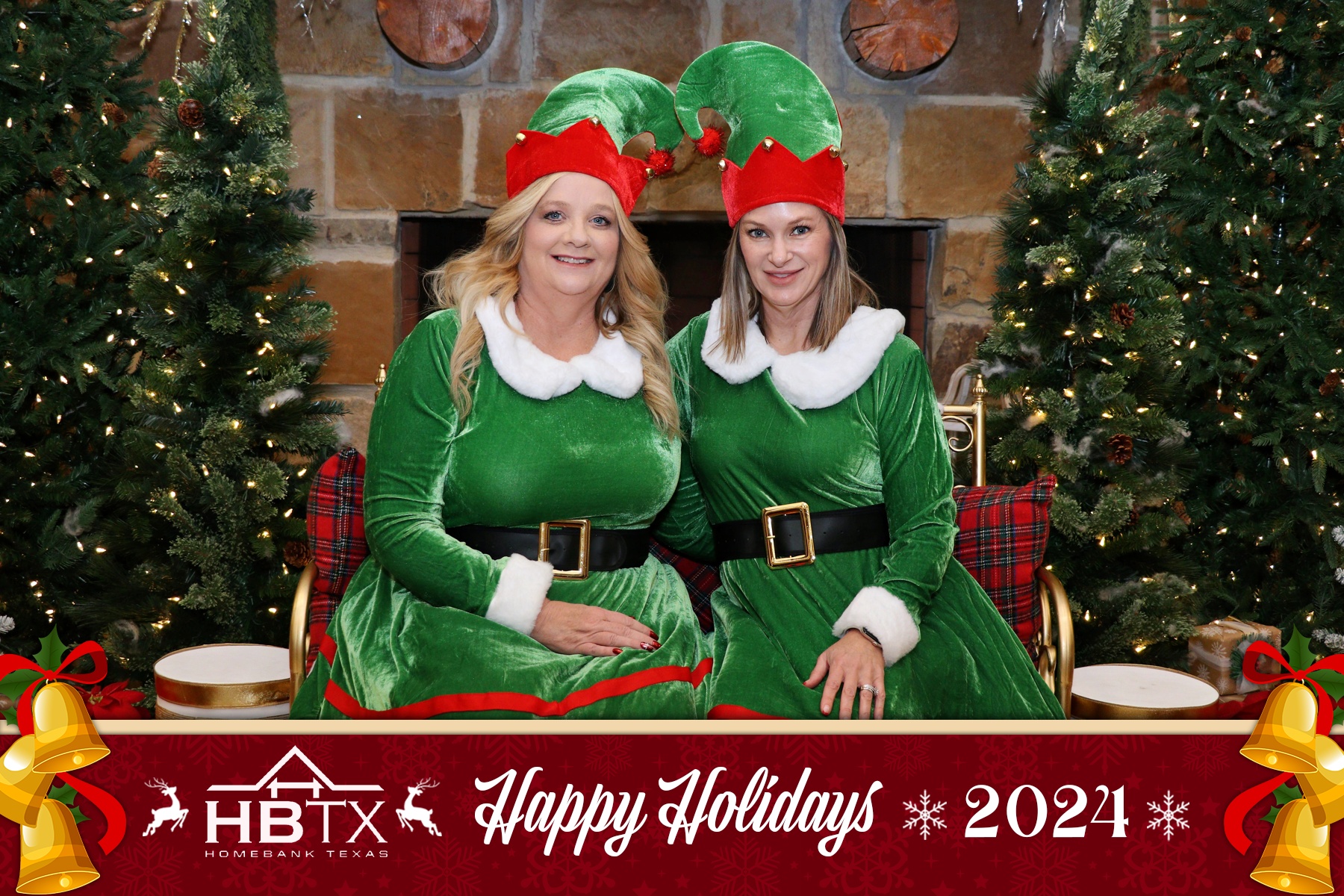 HomeBank Texas Photos with Santa | View more photos from the event at gallery.rckapturedmemories.com/u/RCKapturedMemories/HomeBank-Texas-Photos-with-Santa