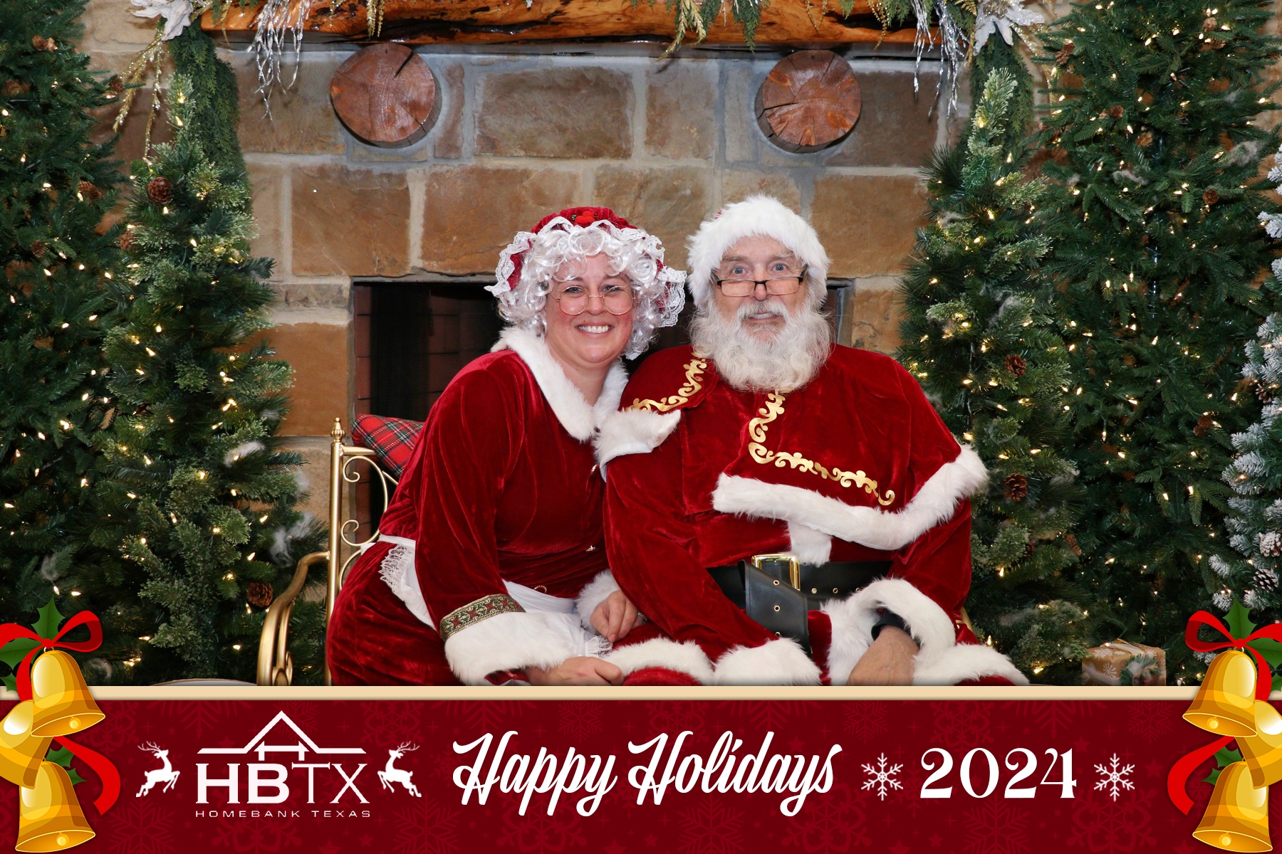 HomeBank Texas Photos with Santa | View more photos from the event at gallery.rckapturedmemories.com/u/RCKapturedMemories/HomeBank-Texas-Photos-with-Santa