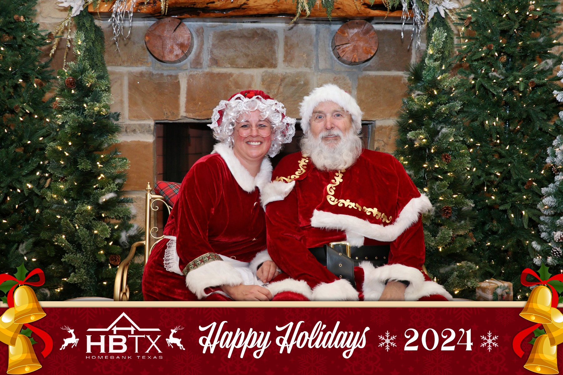 HomeBank Texas Photos with Santa | View more photos from the event at gallery.rckapturedmemories.com/u/RCKapturedMemories/HomeBank-Texas-Photos-with-Santa