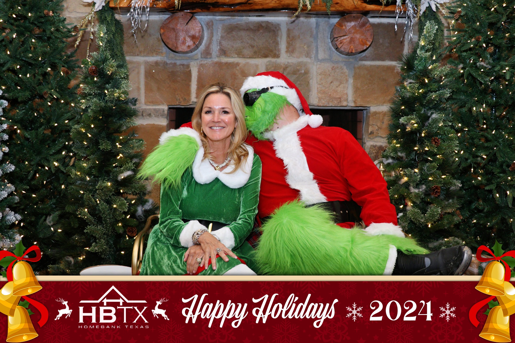 HomeBank Texas Photos with Santa | View more photos from the event at gallery.rckapturedmemories.com/u/RCKapturedMemories/HomeBank-Texas-Photos-with-Santa