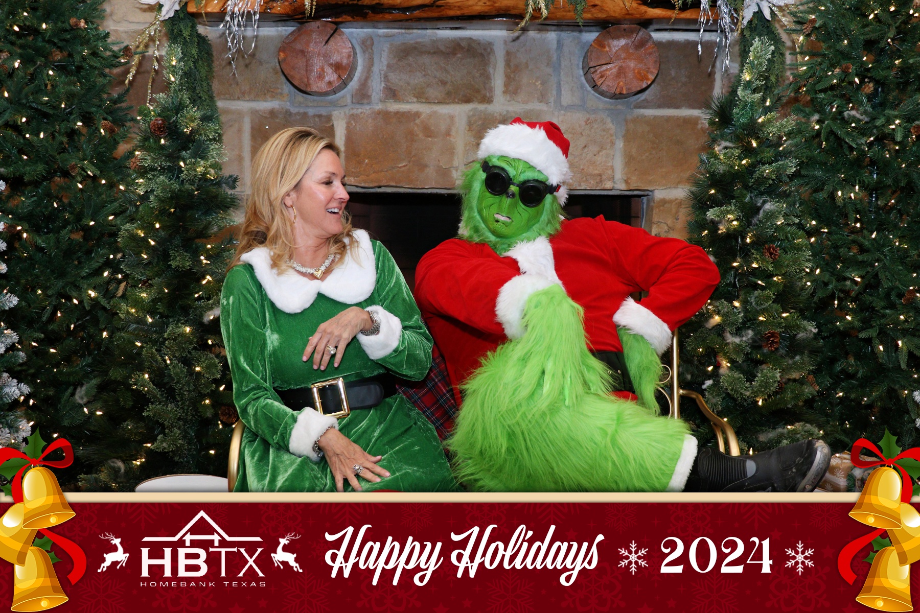HomeBank Texas Photos with Santa | View more photos from the event at gallery.rckapturedmemories.com/u/RCKapturedMemories/HomeBank-Texas-Photos-with-Santa