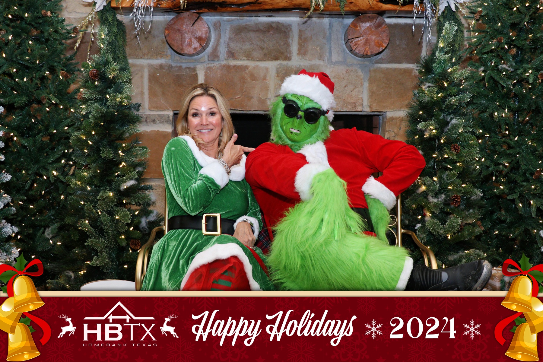 HomeBank Texas Photos with Santa | View more photos from the event at gallery.rckapturedmemories.com/u/RCKapturedMemories/HomeBank-Texas-Photos-with-Santa