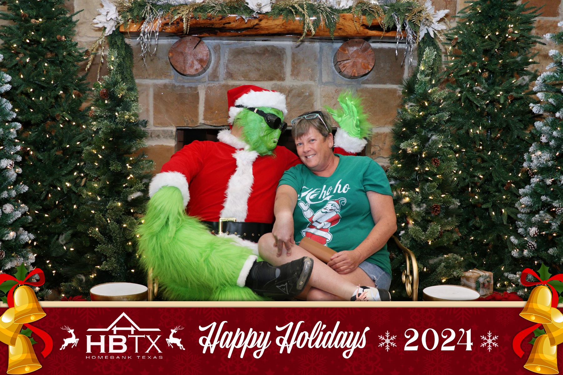 HomeBank Texas Photos with Santa | View more photos from the event at gallery.rckapturedmemories.com/u/RCKapturedMemories/HomeBank-Texas-Photos-with-Santa