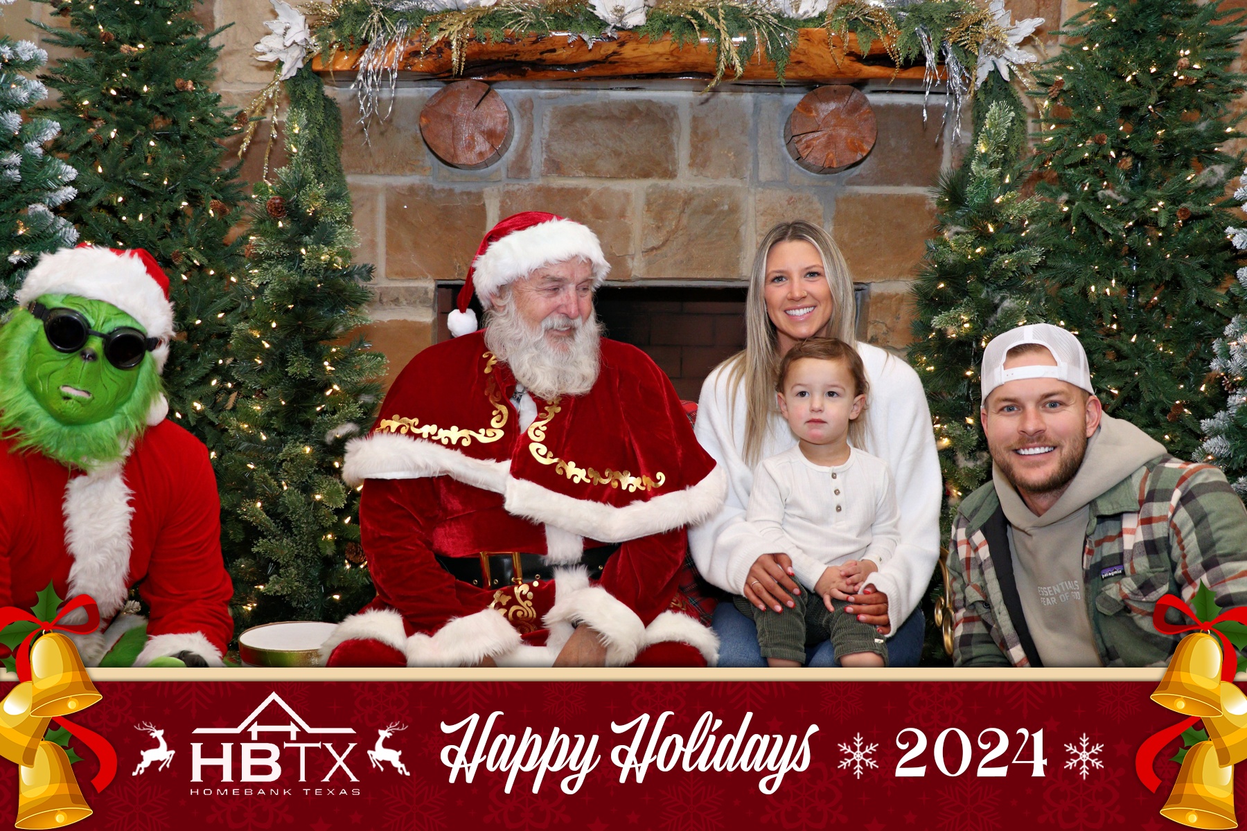 HomeBank Texas Photos with Santa | View more photos from the event at gallery.rckapturedmemories.com/u/RCKapturedMemories/HomeBank-Texas-Photos-with-Santa