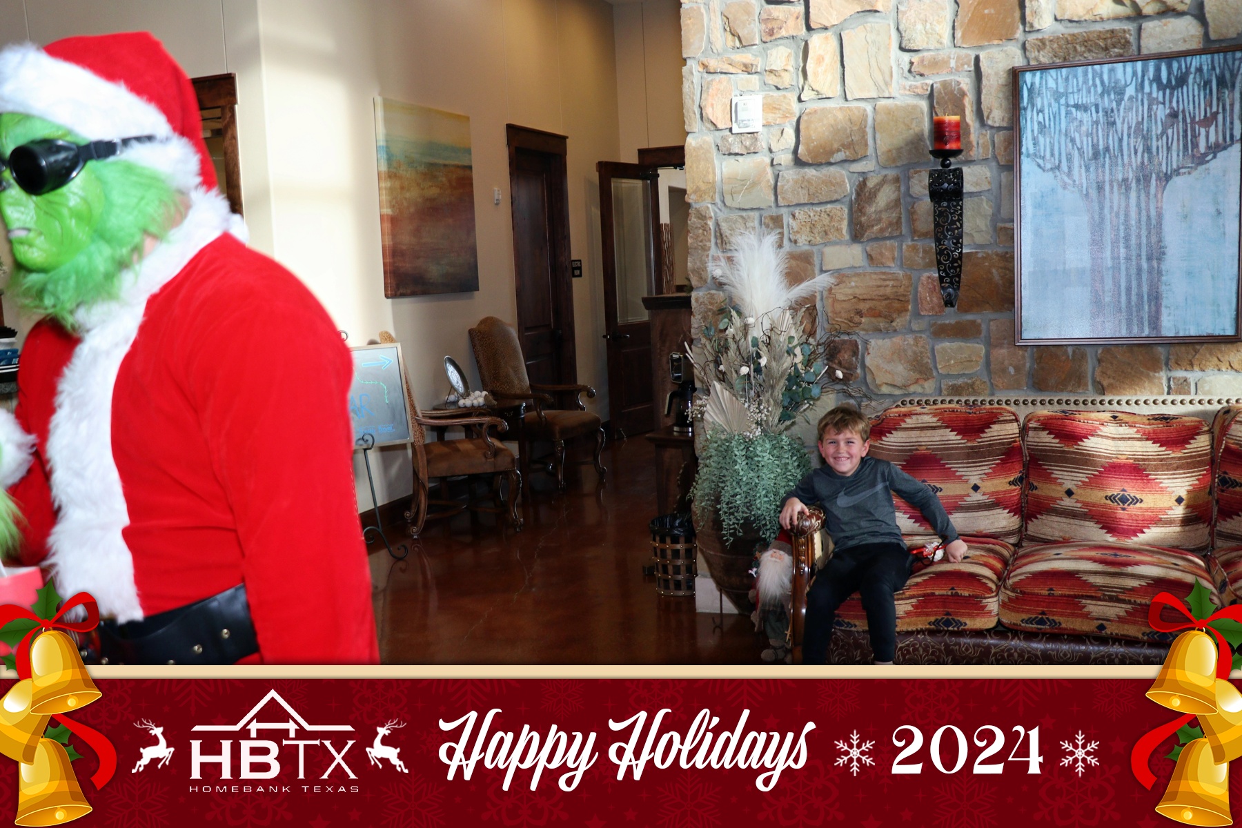 HomeBank Texas Photos with Santa | View more photos from the event at gallery.rckapturedmemories.com/u/RCKapturedMemories/HomeBank-Texas-Photos-with-Santa