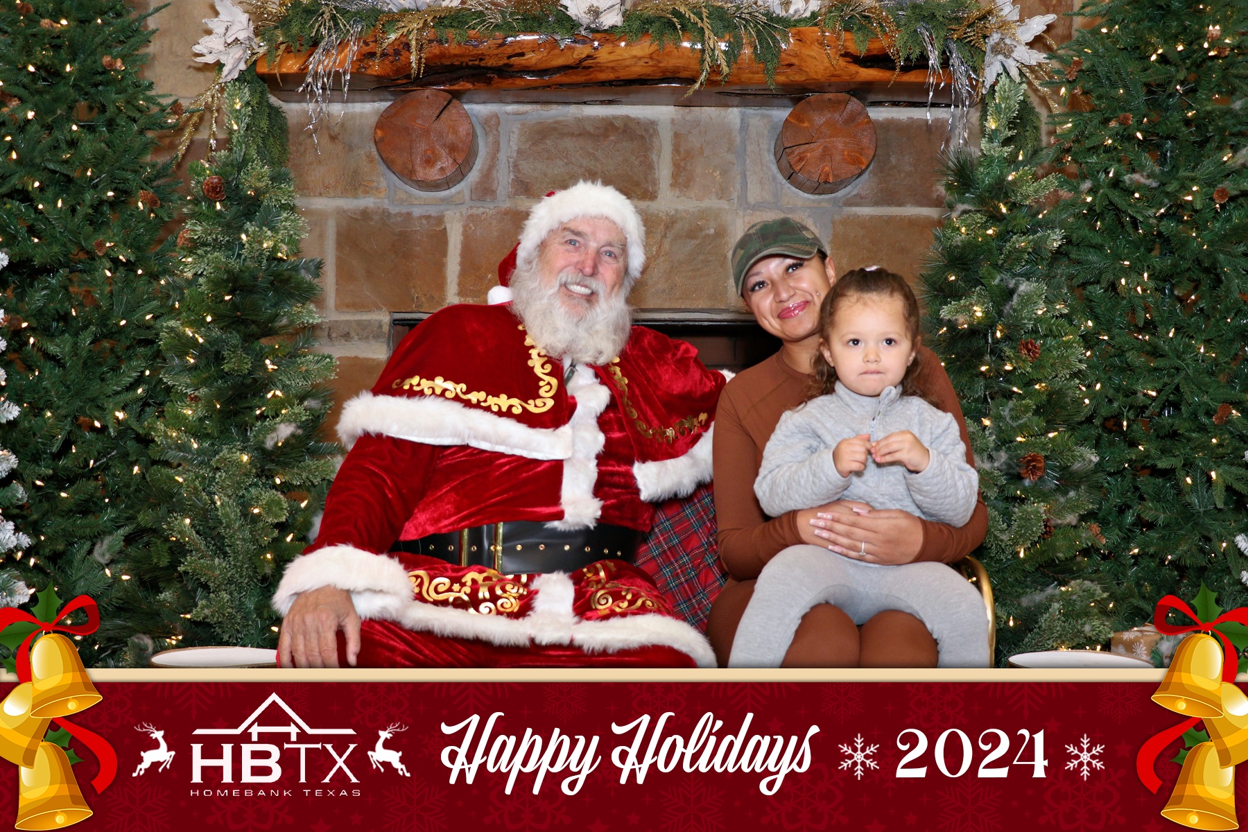 HomeBank Texas Photos with Santa | View more photos from the event at gallery.rckapturedmemories.com/u/RCKapturedMemories/HomeBank-Texas-Photos-with-Santa