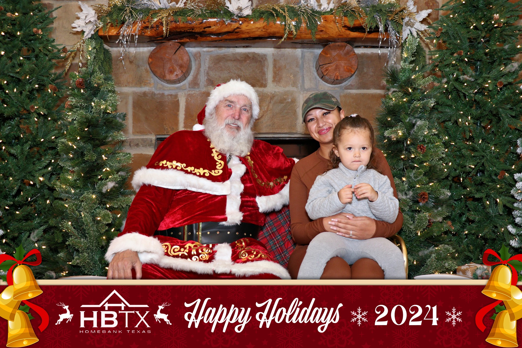HomeBank Texas Photos with Santa | View more photos from the event at gallery.rckapturedmemories.com/u/RCKapturedMemories/HomeBank-Texas-Photos-with-Santa