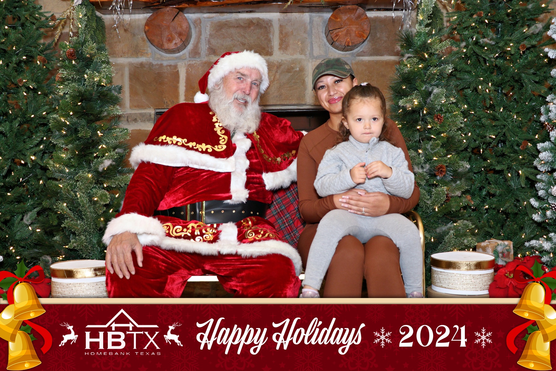 HomeBank Texas Photos with Santa | View more photos from the event at gallery.rckapturedmemories.com/u/RCKapturedMemories/HomeBank-Texas-Photos-with-Santa