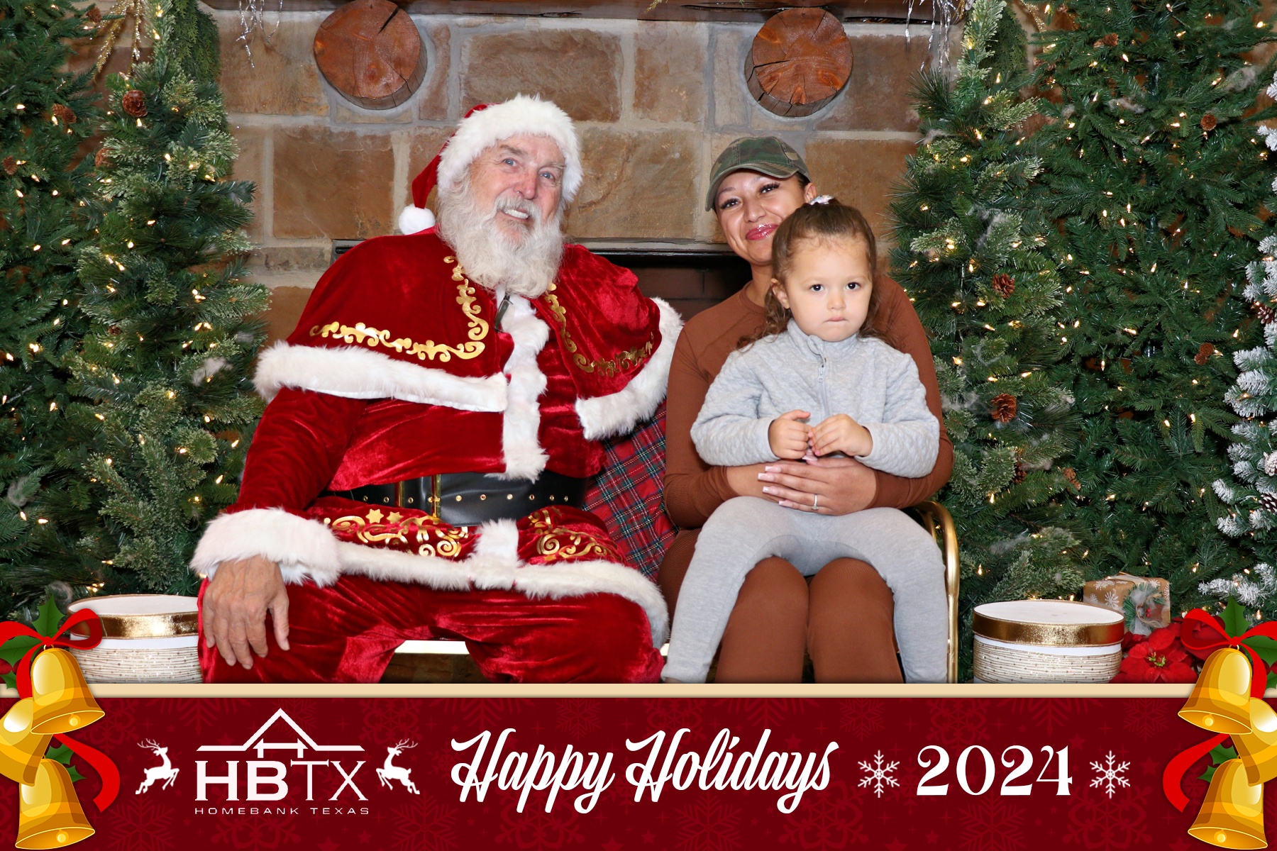 HomeBank Texas Photos with Santa | View more photos from the event at gallery.rckapturedmemories.com/u/RCKapturedMemories/HomeBank-Texas-Photos-with-Santa