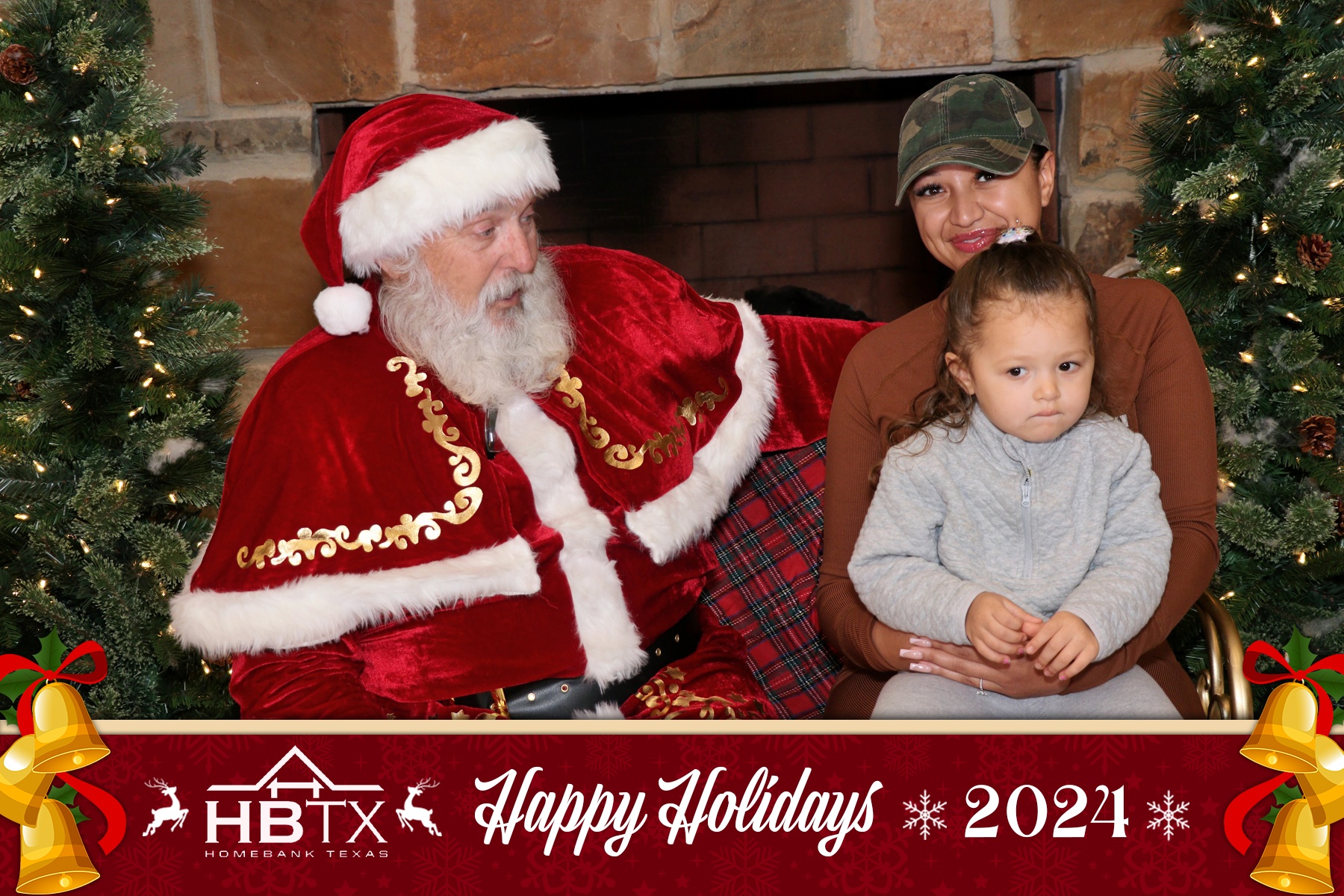 HomeBank Texas Photos with Santa | View more photos from the event at gallery.rckapturedmemories.com/u/RCKapturedMemories/HomeBank-Texas-Photos-with-Santa
