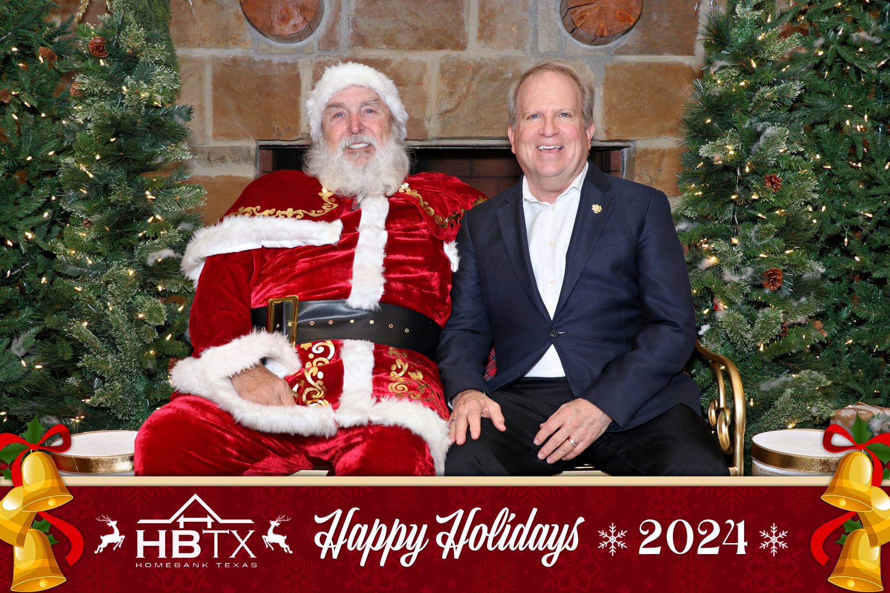 HomeBank Texas Photos with Santa | View more photos from the event at gallery.rckapturedmemories.com/u/RCKapturedMemories/HomeBank-Texas-Photos-with-Santa