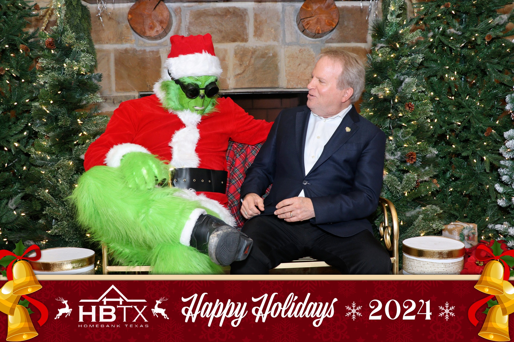 HomeBank Texas Photos with Santa | View more photos from the event at gallery.rckapturedmemories.com/u/RCKapturedMemories/HomeBank-Texas-Photos-with-Santa