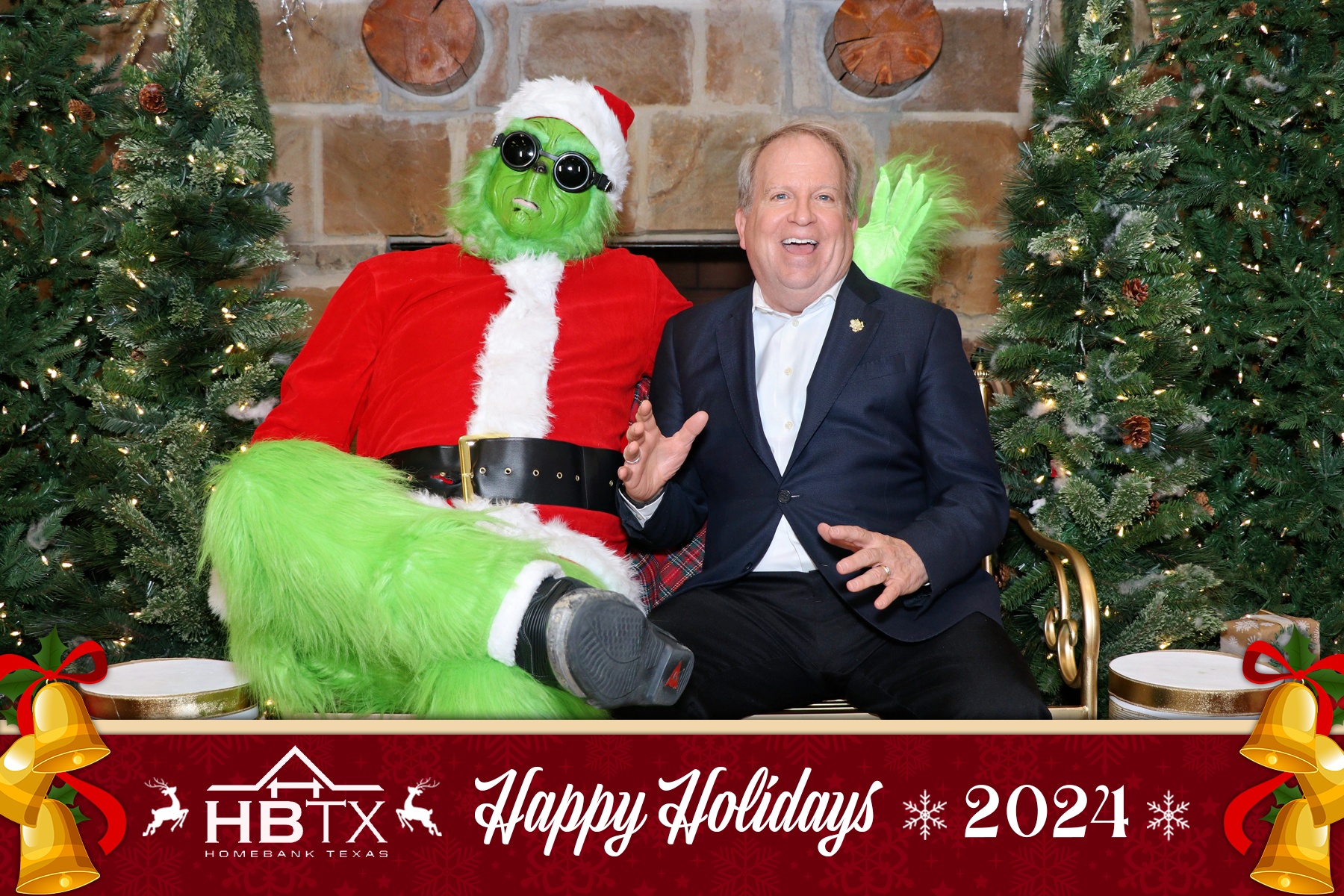 HomeBank Texas Photos with Santa | View more photos from the event at gallery.rckapturedmemories.com/u/RCKapturedMemories/HomeBank-Texas-Photos-with-Santa