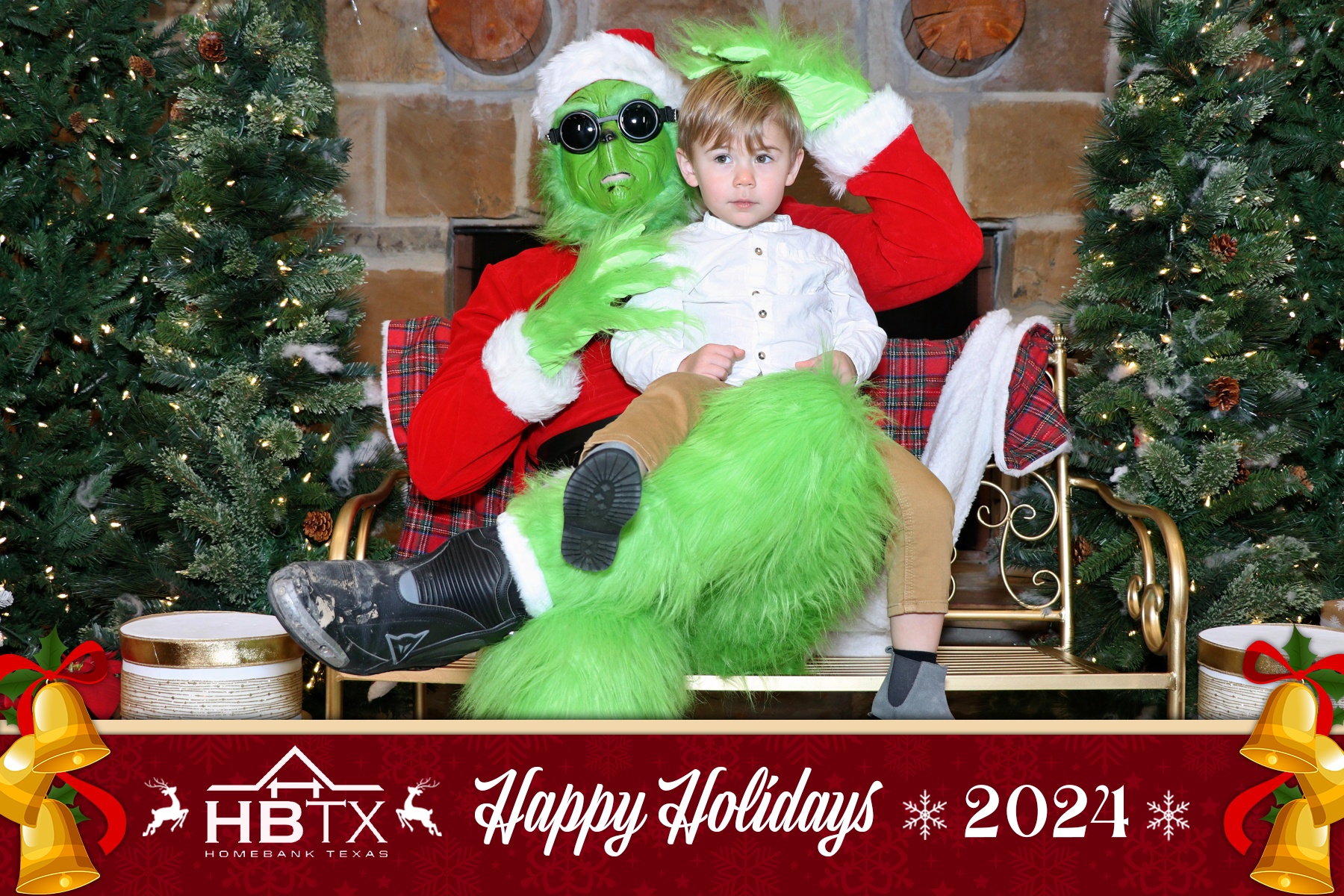 HomeBank Texas Photos with Santa | View more photos from the event at gallery.rckapturedmemories.com/u/RCKapturedMemories/HomeBank-Texas-Photos-with-Santa