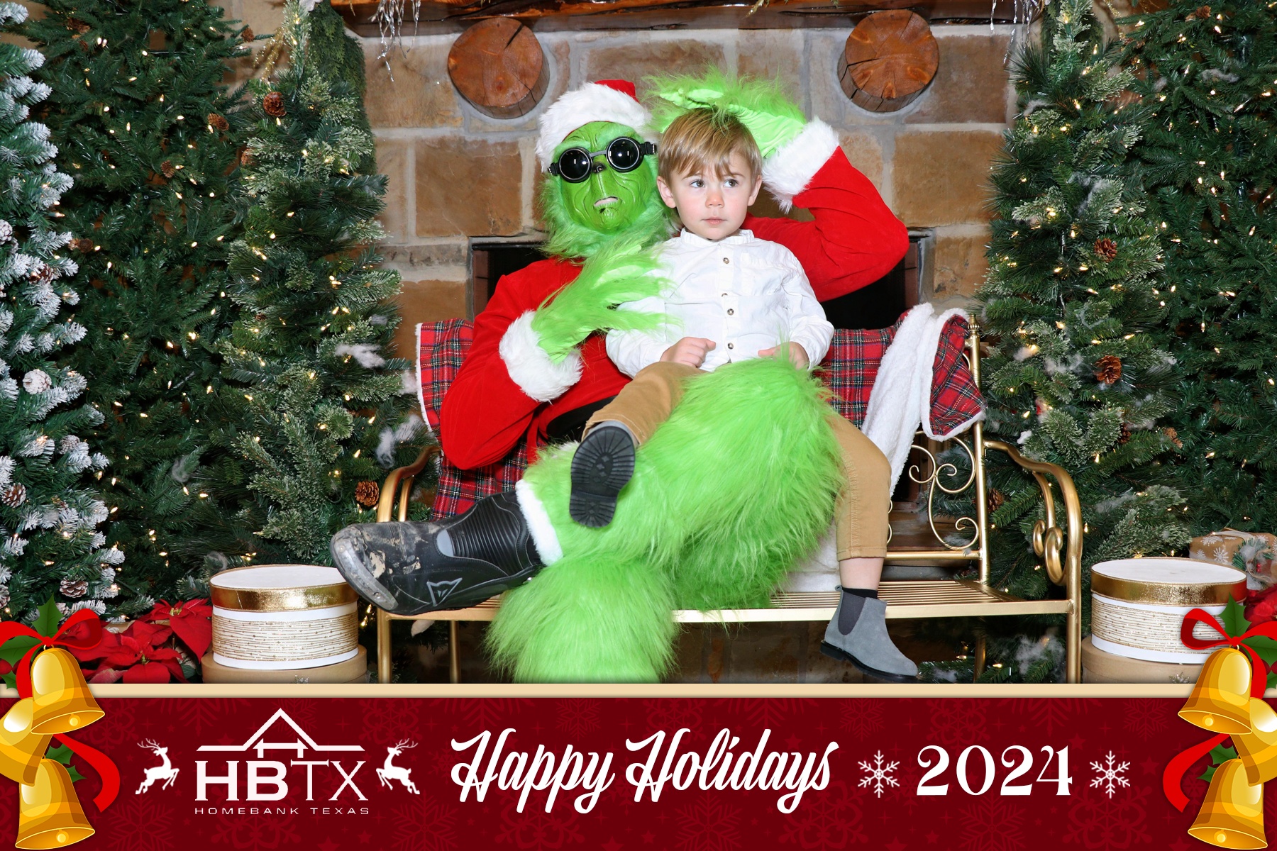 HomeBank Texas Photos with Santa | View more photos from the event at gallery.rckapturedmemories.com/u/RCKapturedMemories/HomeBank-Texas-Photos-with-Santa
