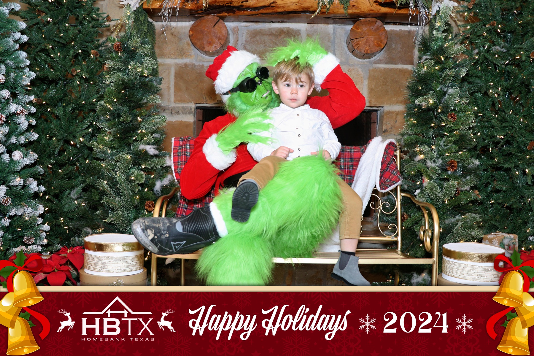 HomeBank Texas Photos with Santa | View more photos from the event at gallery.rckapturedmemories.com/u/RCKapturedMemories/HomeBank-Texas-Photos-with-Santa