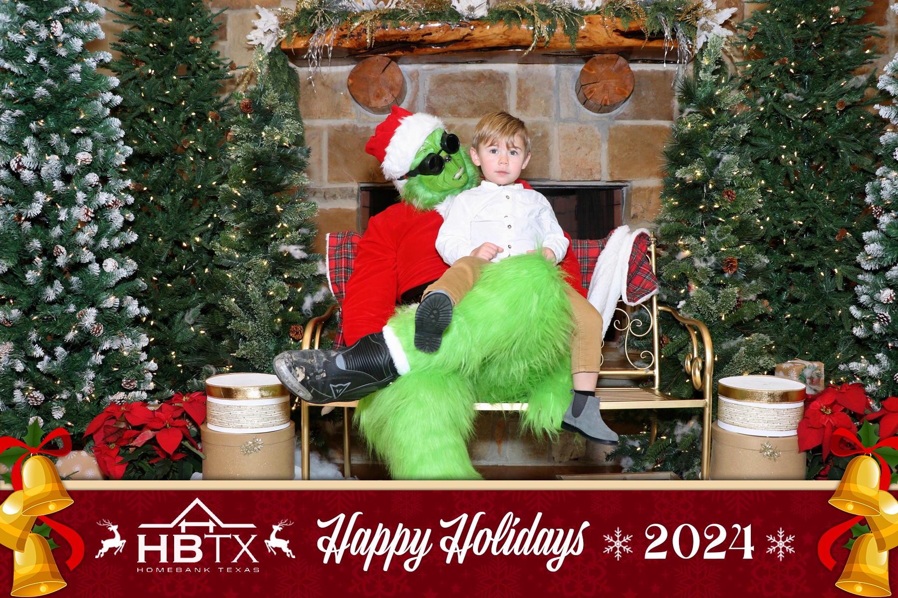 HomeBank Texas Photos with Santa | View more photos from the event at gallery.rckapturedmemories.com/u/RCKapturedMemories/HomeBank-Texas-Photos-with-Santa