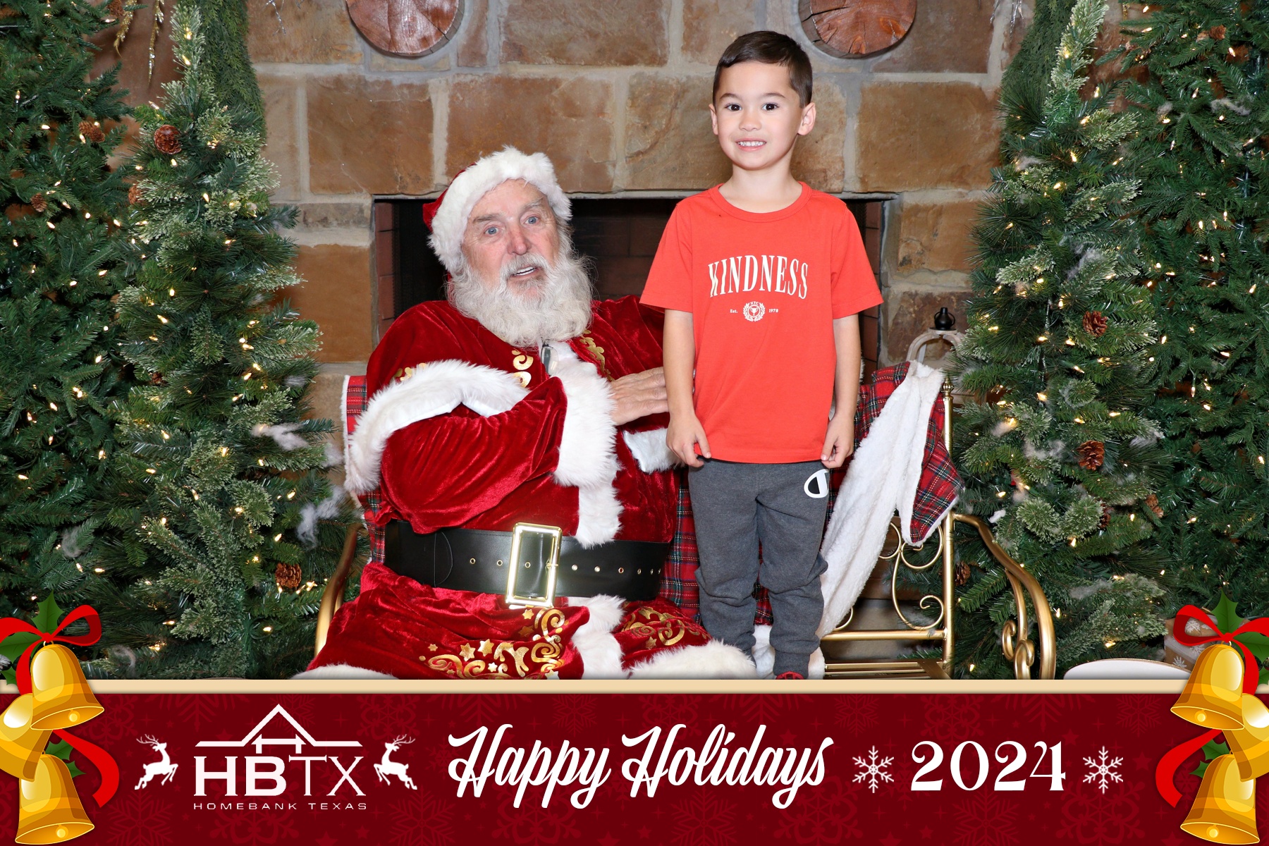 HomeBank Texas Photos with Santa | View more photos from the event at gallery.rckapturedmemories.com/u/RCKapturedMemories/HomeBank-Texas-Photos-with-Santa