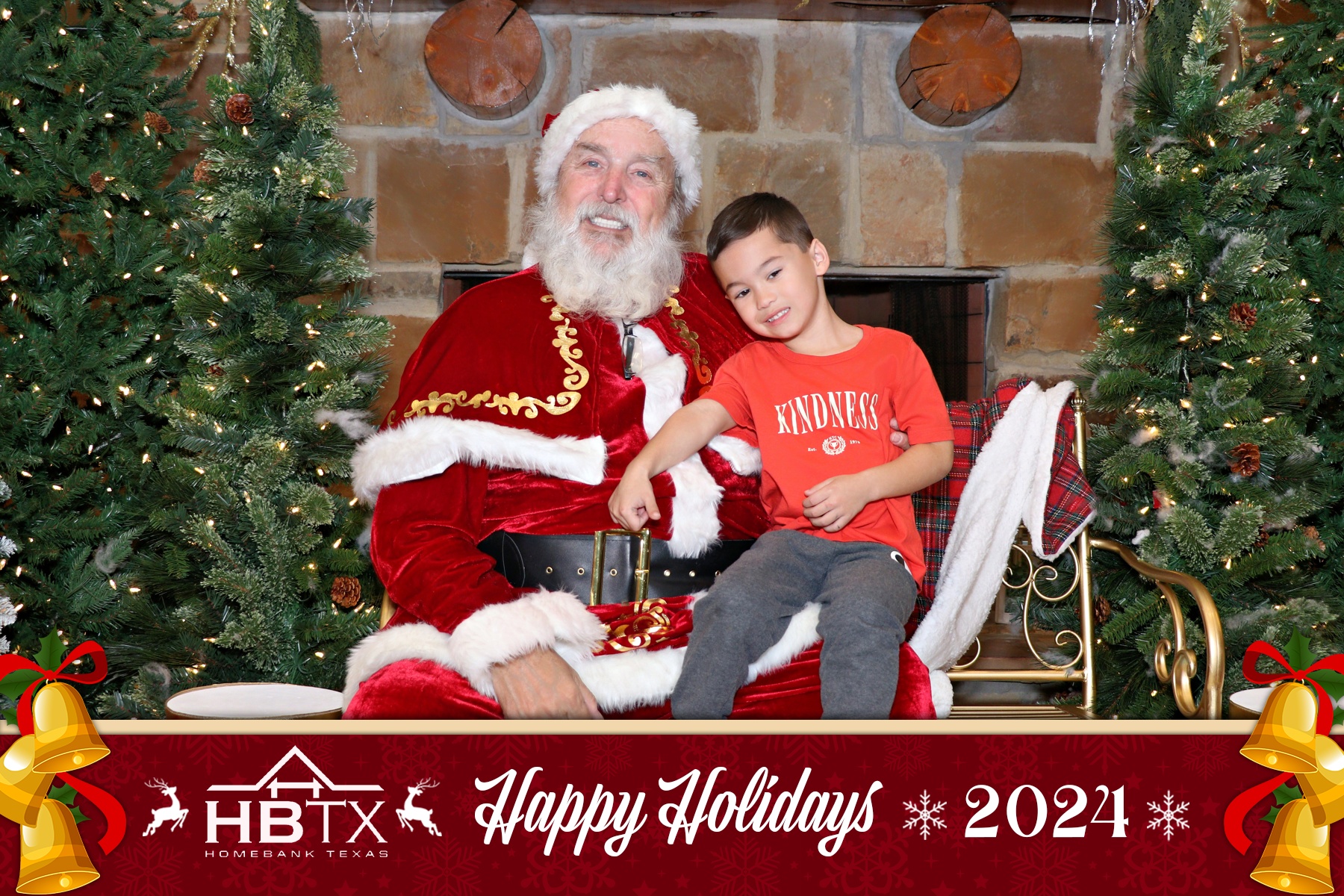 HomeBank Texas Photos with Santa | View more photos from the event at gallery.rckapturedmemories.com/u/RCKapturedMemories/HomeBank-Texas-Photos-with-Santa