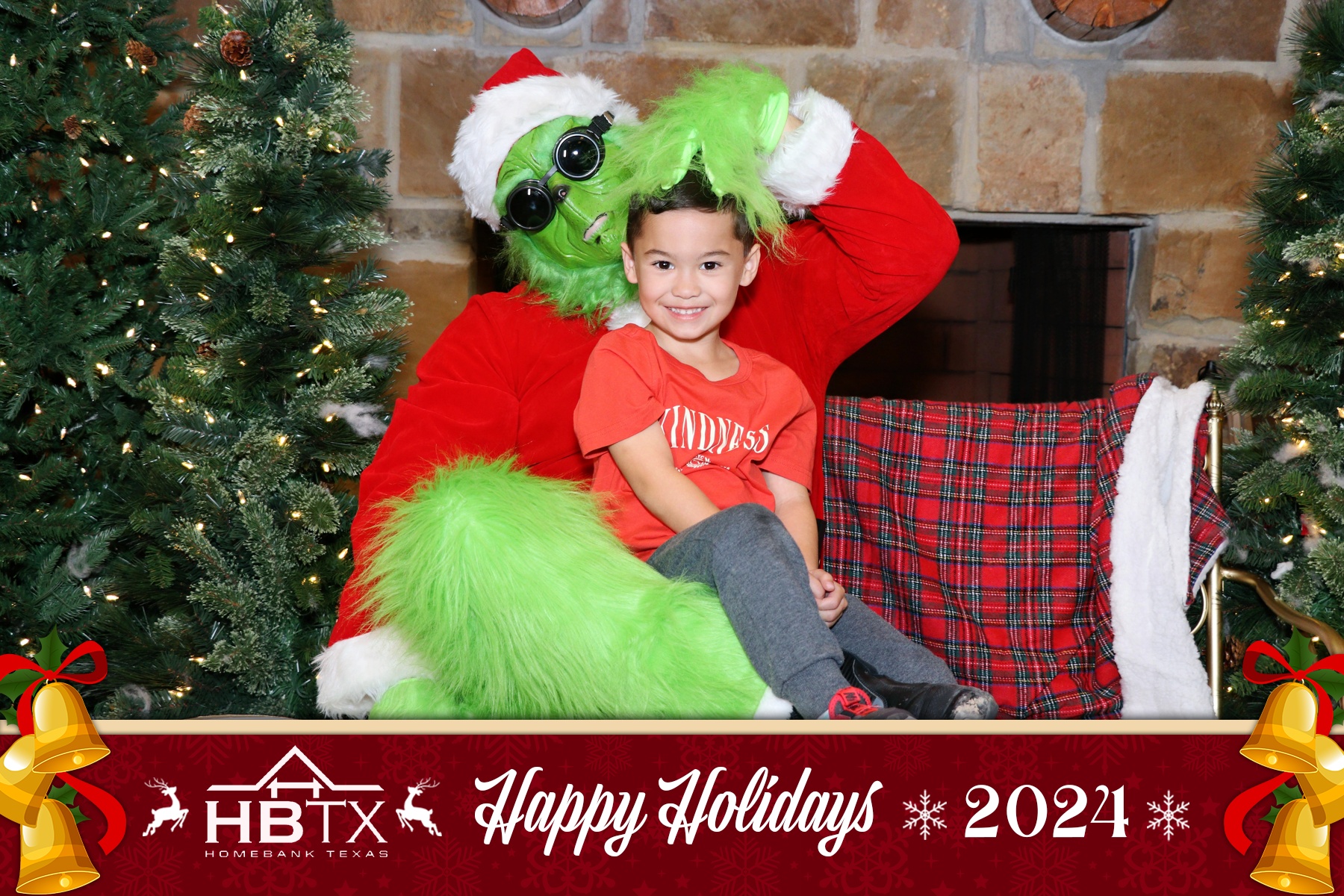 HomeBank Texas Photos with Santa | View more photos from the event at gallery.rckapturedmemories.com/u/RCKapturedMemories/HomeBank-Texas-Photos-with-Santa