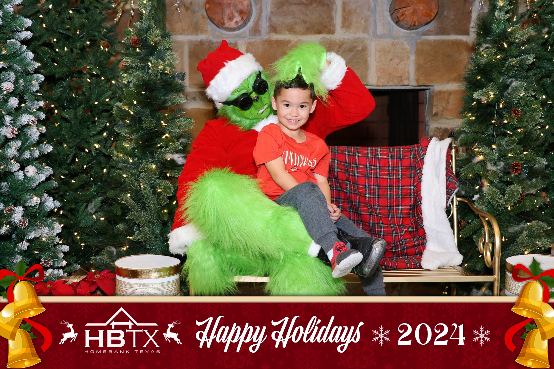 HomeBank Texas Photos with Santa | View more photos from the event at gallery.rckapturedmemories.com/u/RCKapturedMemories/HomeBank-Texas-Photos-with-Santa