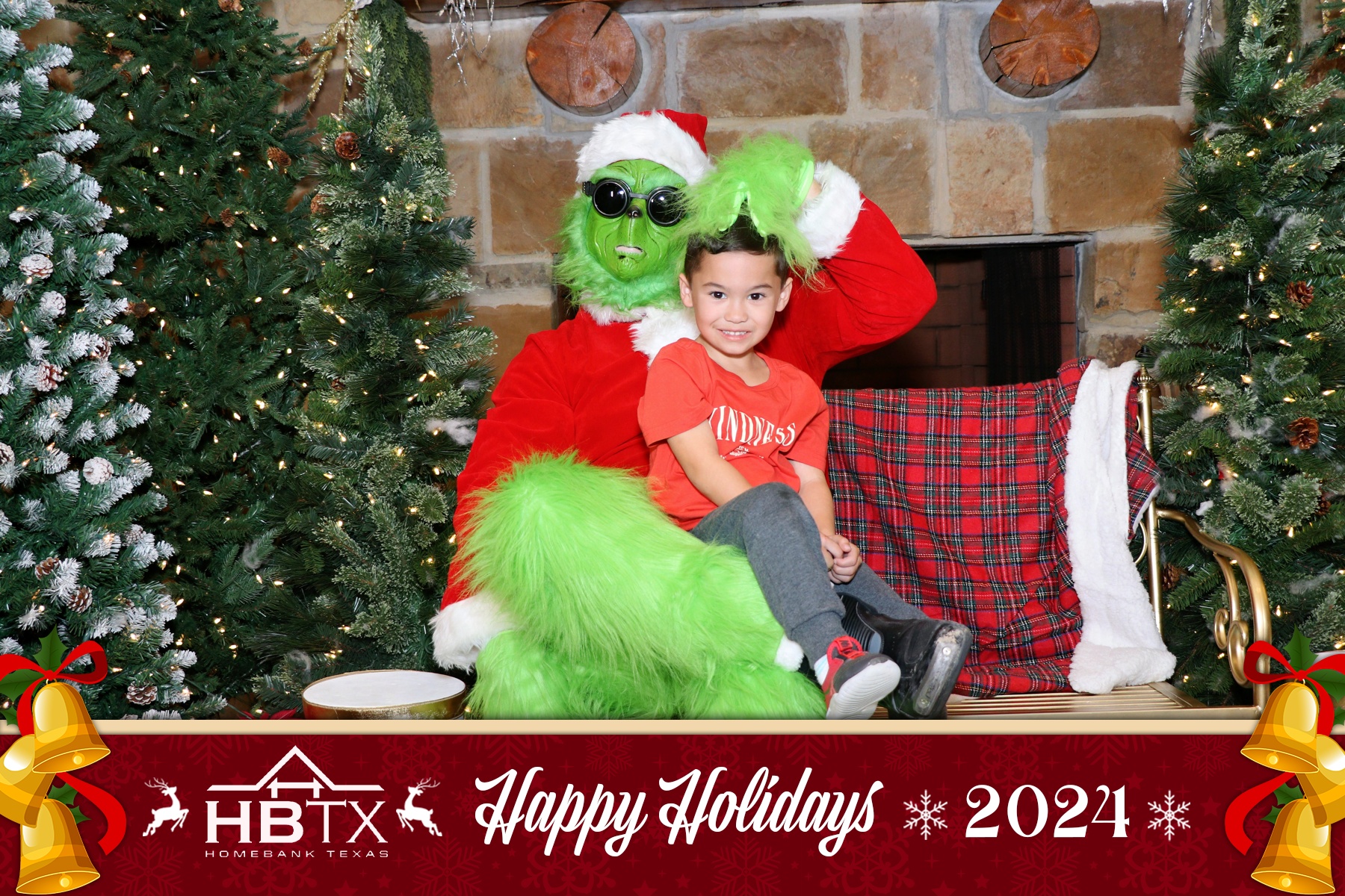 HomeBank Texas Photos with Santa | View more photos from the event at gallery.rckapturedmemories.com/u/RCKapturedMemories/HomeBank-Texas-Photos-with-Santa