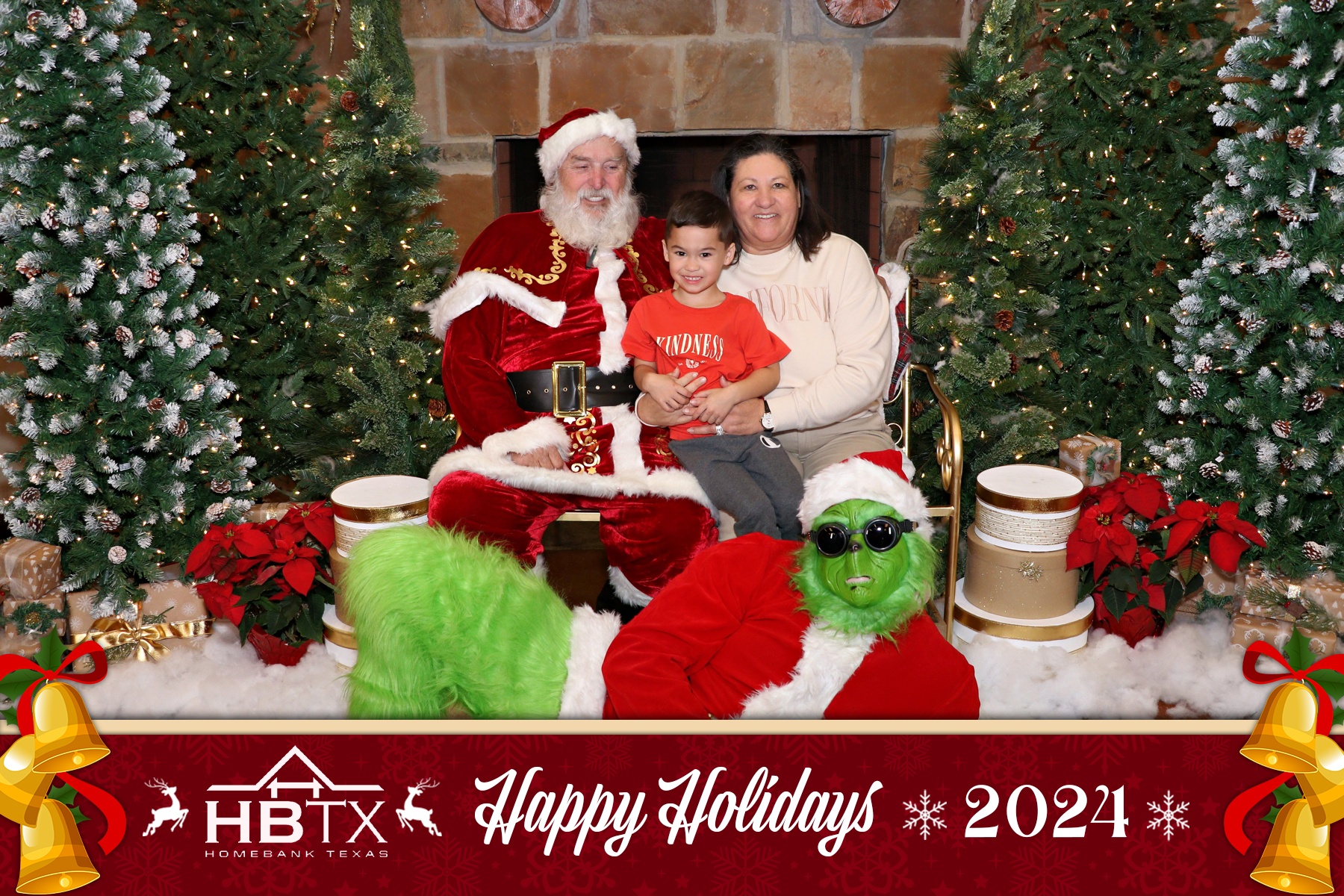 HomeBank Texas Photos with Santa | View more photos from the event at gallery.rckapturedmemories.com/u/RCKapturedMemories/HomeBank-Texas-Photos-with-Santa