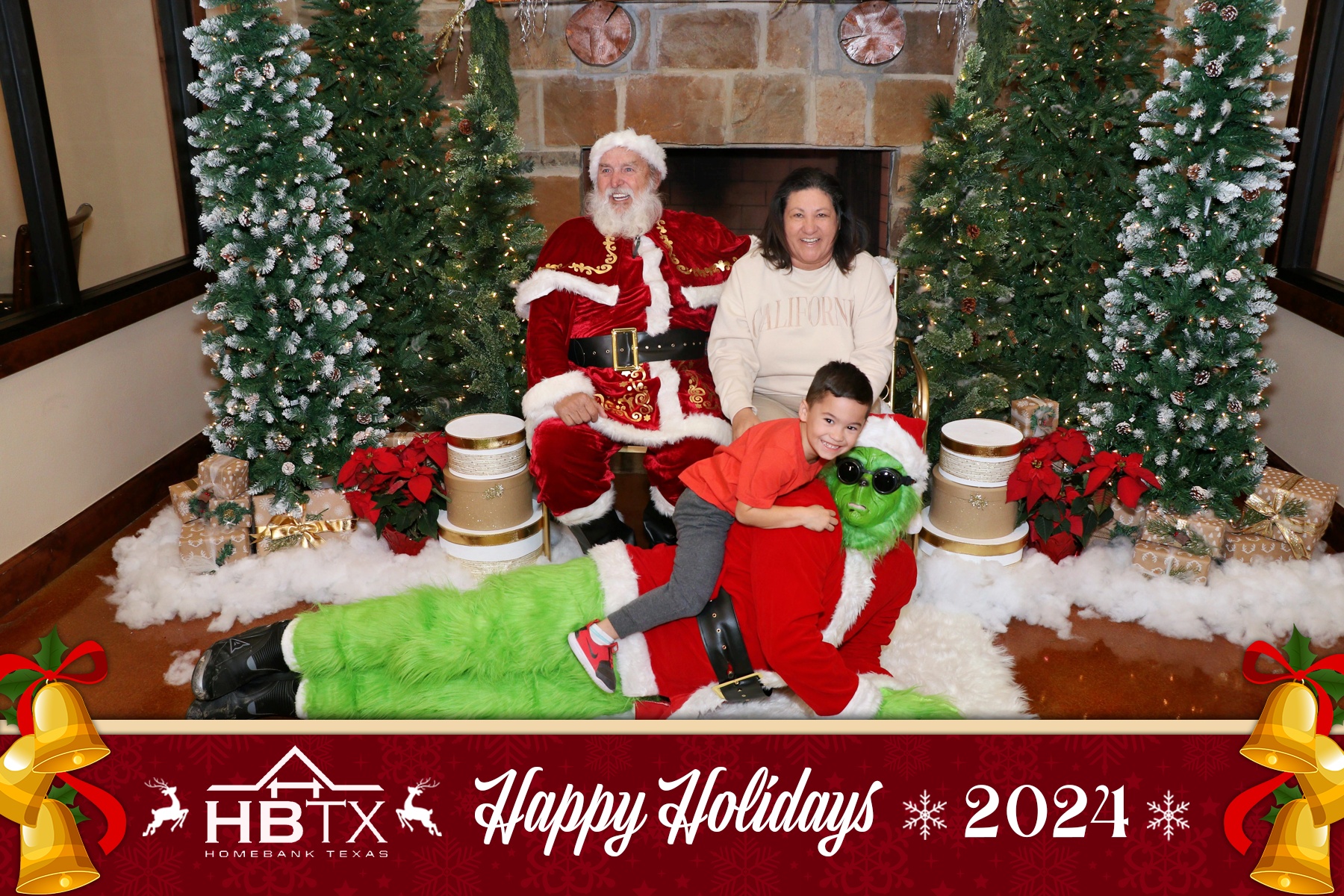 HomeBank Texas Photos with Santa | View more photos from the event at gallery.rckapturedmemories.com/u/RCKapturedMemories/HomeBank-Texas-Photos-with-Santa