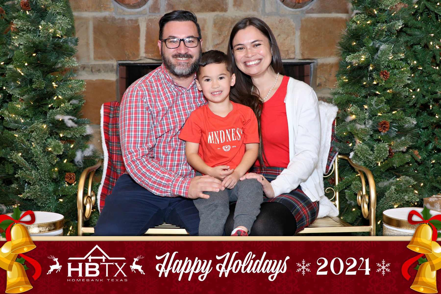 HomeBank Texas Photos with Santa | View more photos from the event at gallery.rckapturedmemories.com/u/RCKapturedMemories/HomeBank-Texas-Photos-with-Santa