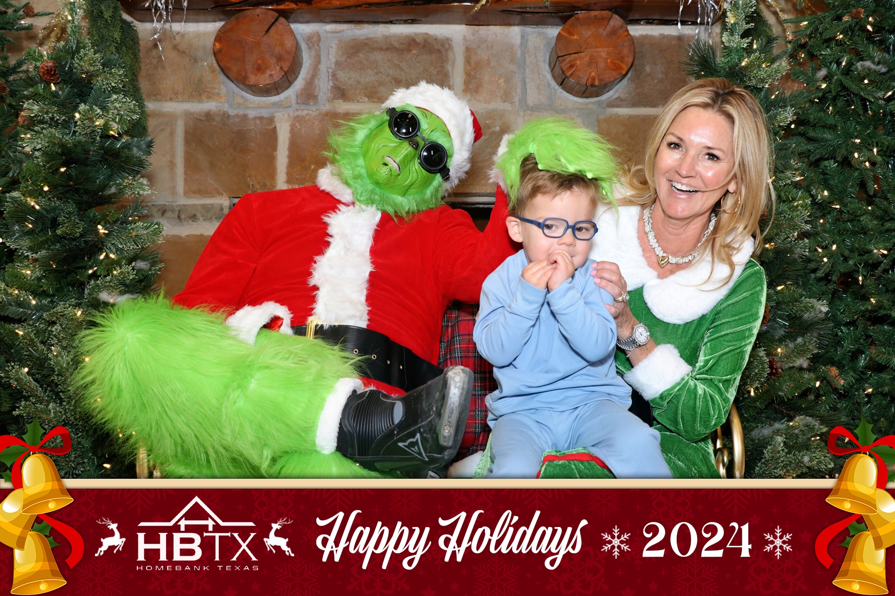 HomeBank Texas Photos with Santa | View more photos from the event at gallery.rckapturedmemories.com/u/RCKapturedMemories/HomeBank-Texas-Photos-with-Santa