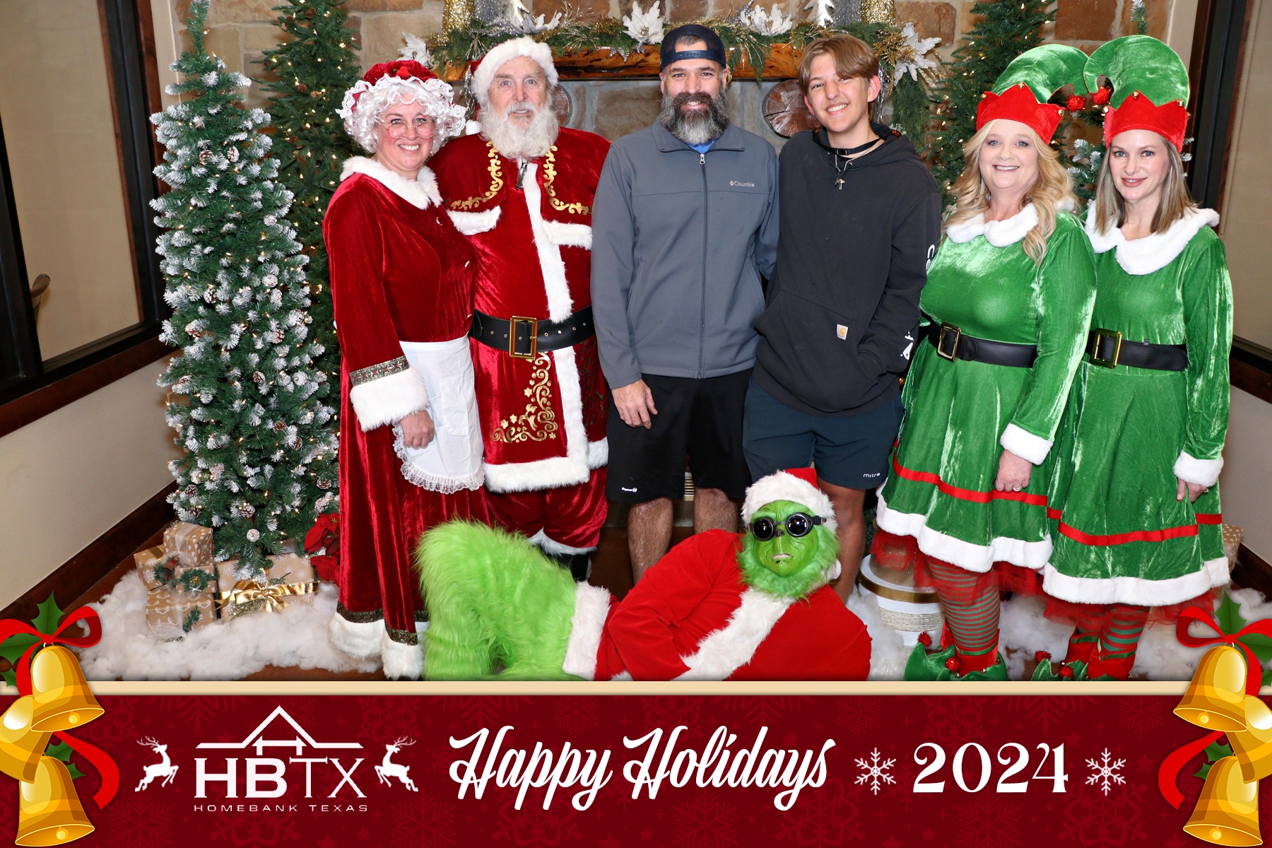 HomeBank Texas Photos with Santa | View more photos from the event at gallery.rckapturedmemories.com/u/RCKapturedMemories/HomeBank-Texas-Photos-with-Santa