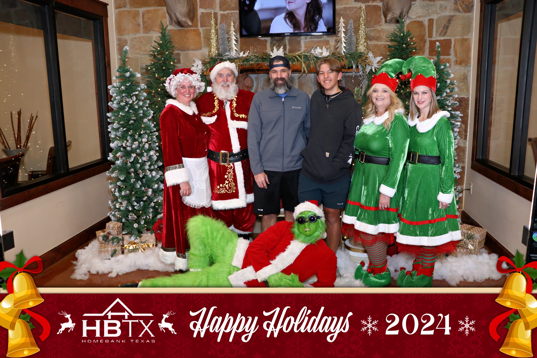 HomeBank Texas Photos with Santa | View more photos from the event at gallery.rckapturedmemories.com/u/RCKapturedMemories/HomeBank-Texas-Photos-with-Santa