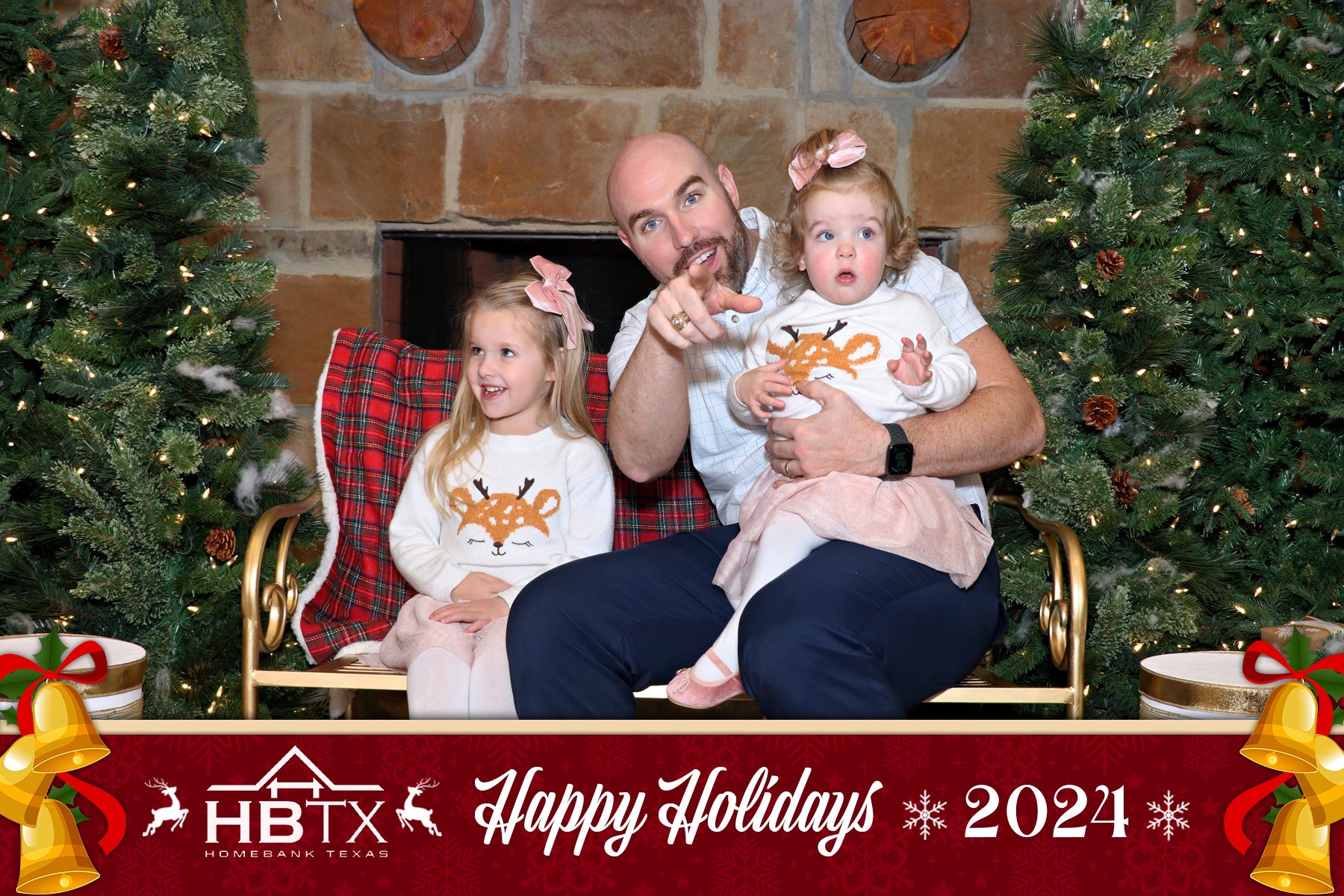 HomeBank Texas Photos with Santa | View more photos from the event at gallery.rckapturedmemories.com/u/RCKapturedMemories/HomeBank-Texas-Photos-with-Santa